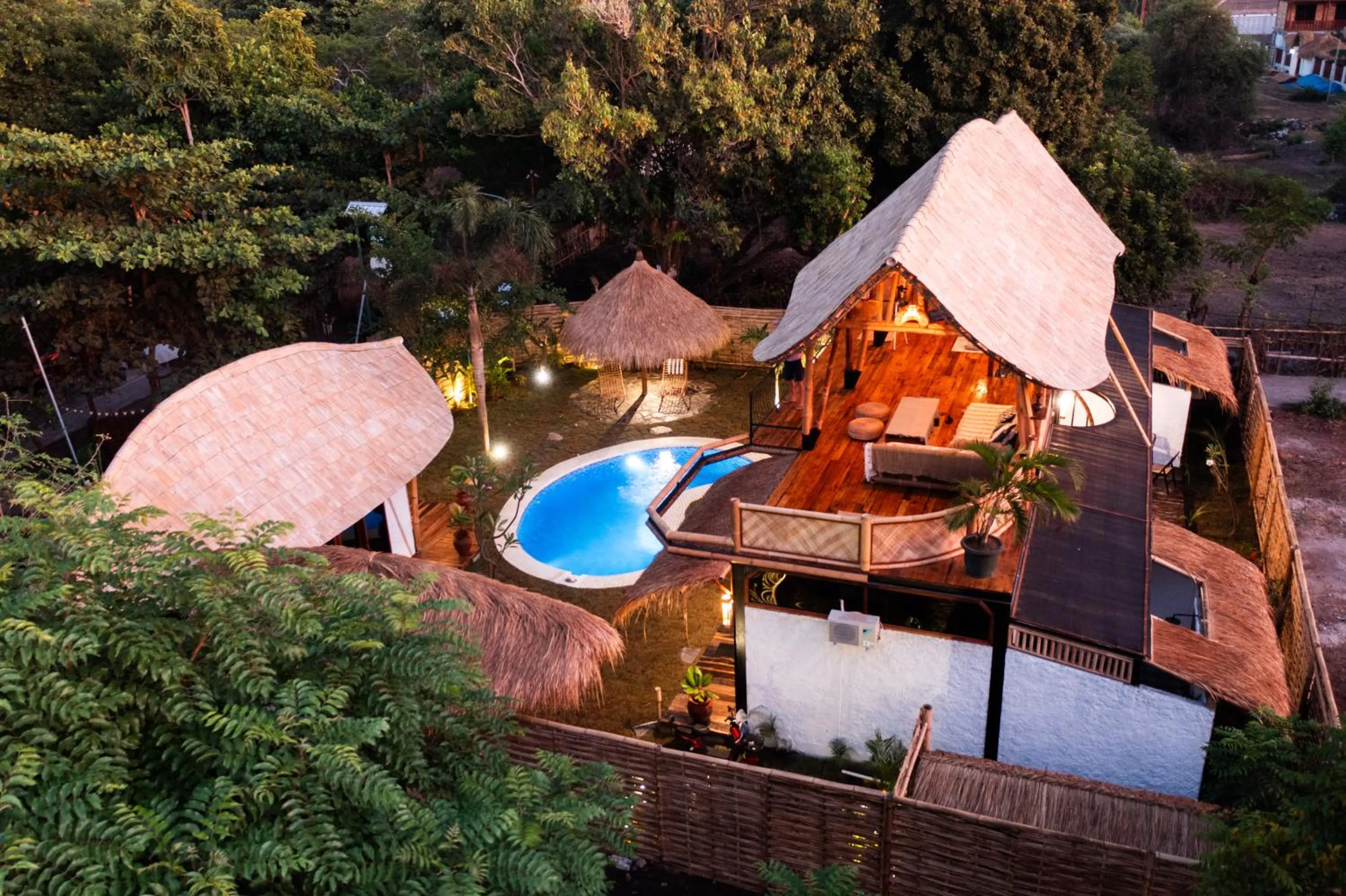 Property building in Villa Samyama