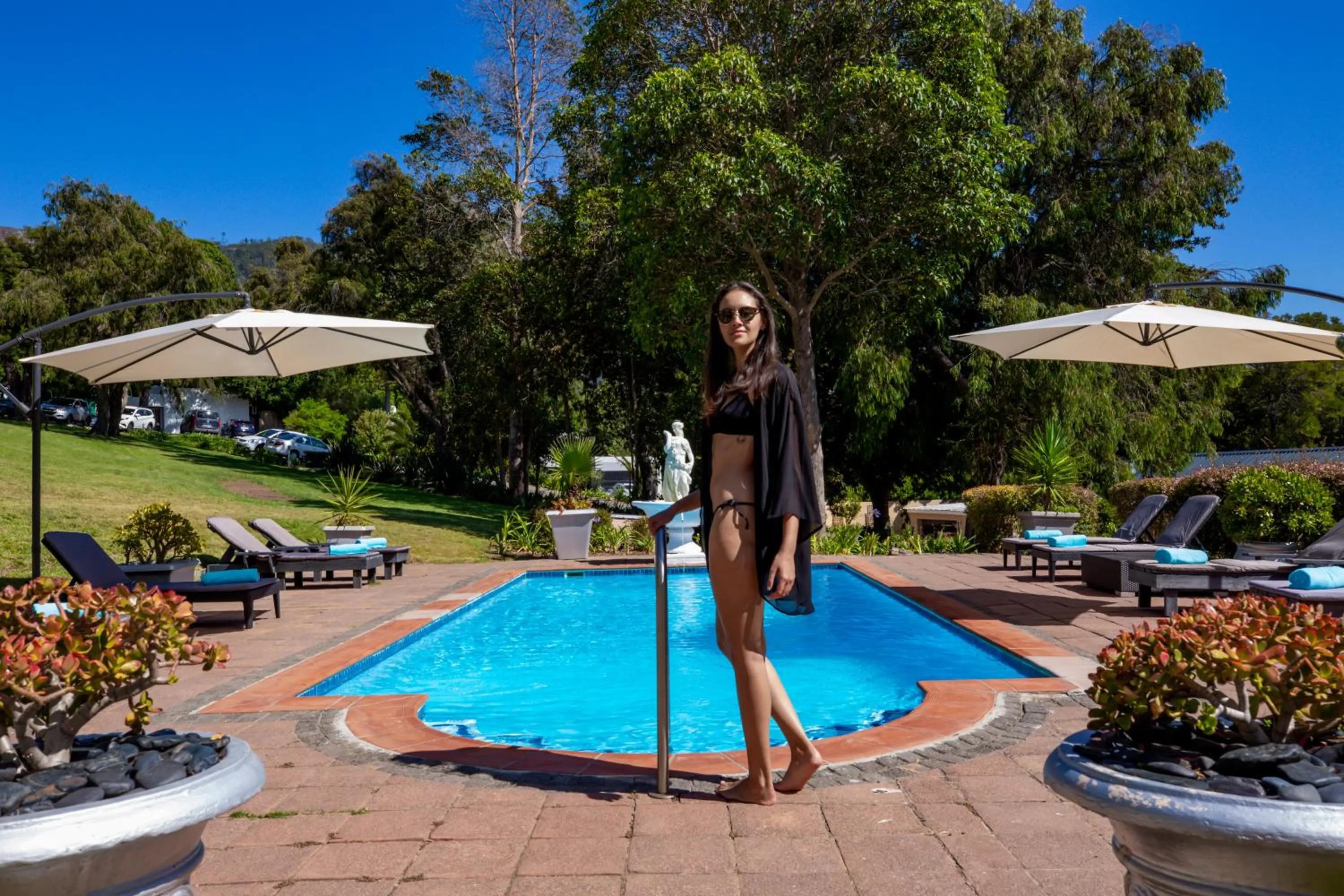 Swimming pool in Stillness Manor Estate & Spa