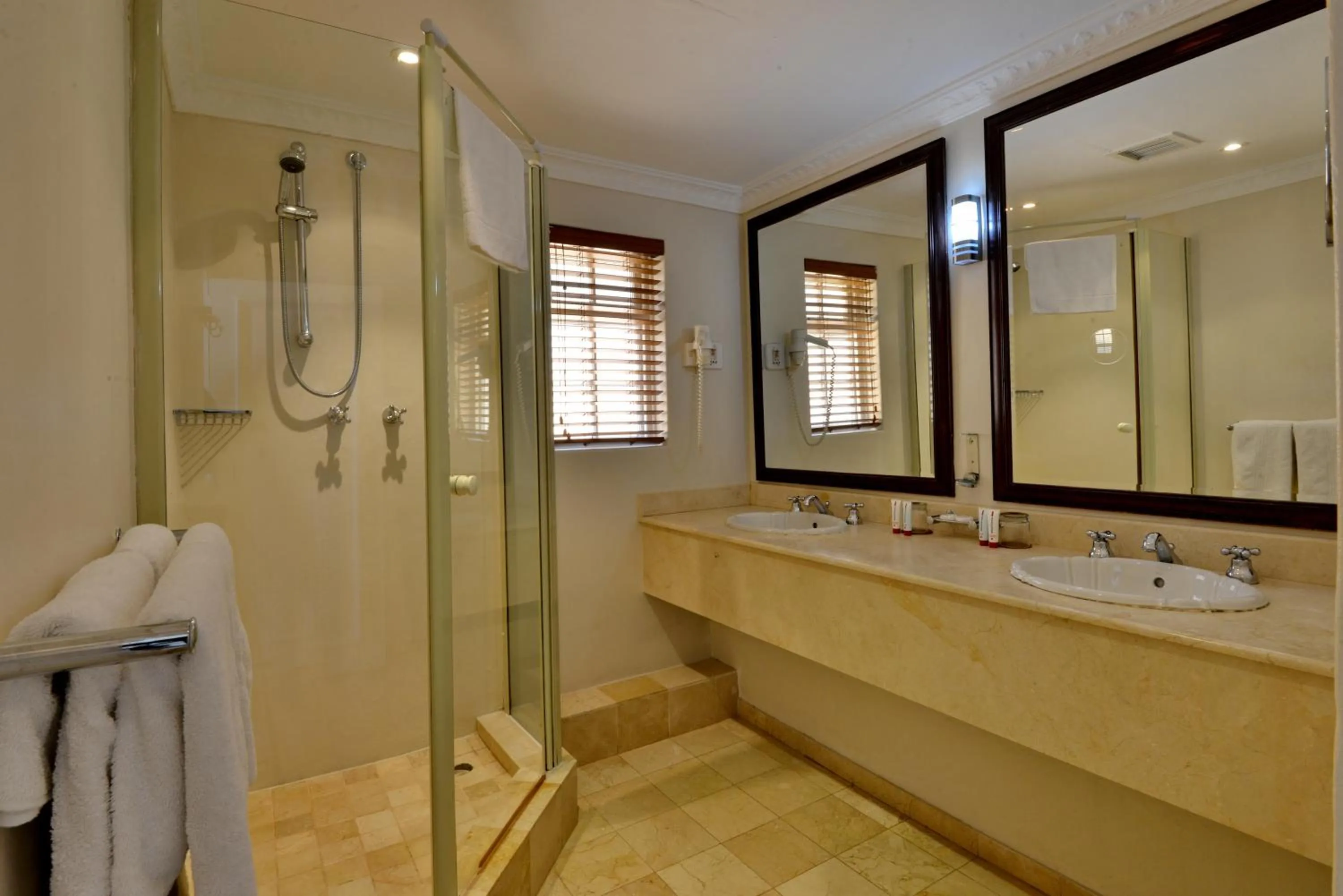 Stillness Manor Estate & Spa