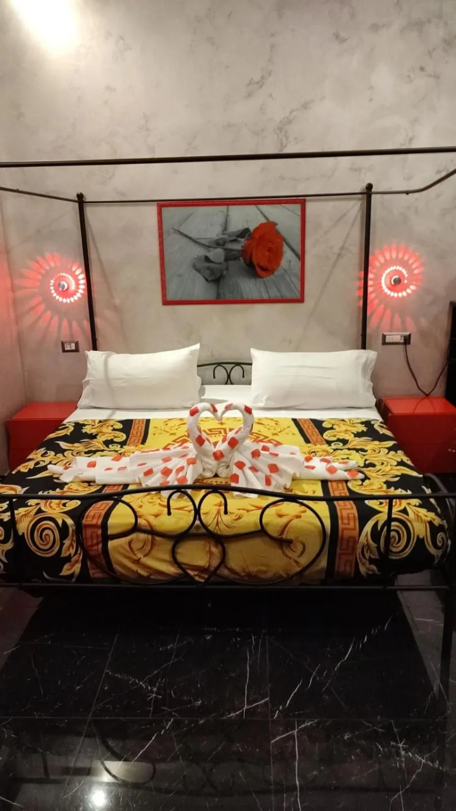 Bed in B&B Roma Royal Residence