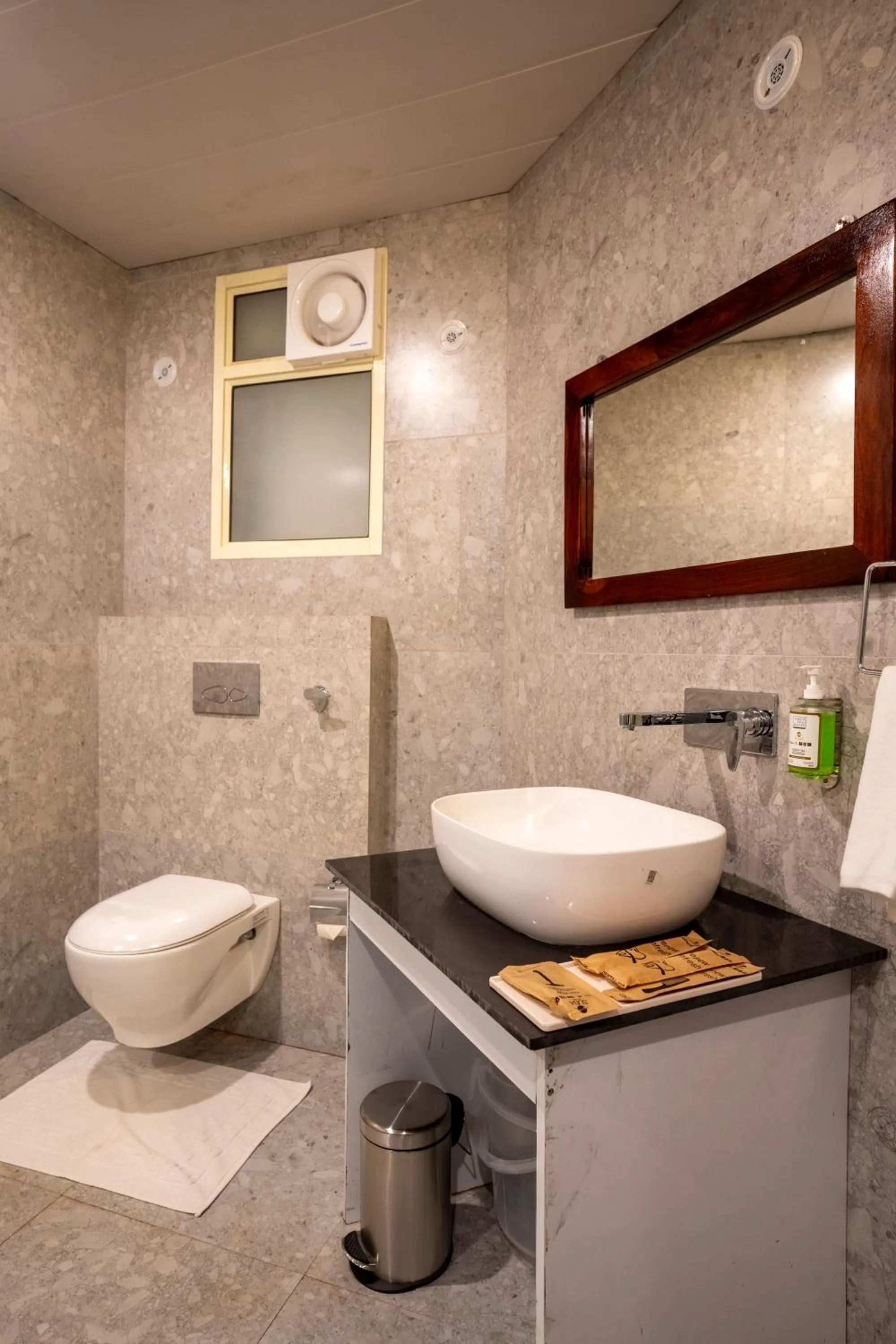 Click Resort Corbett Tiger Den