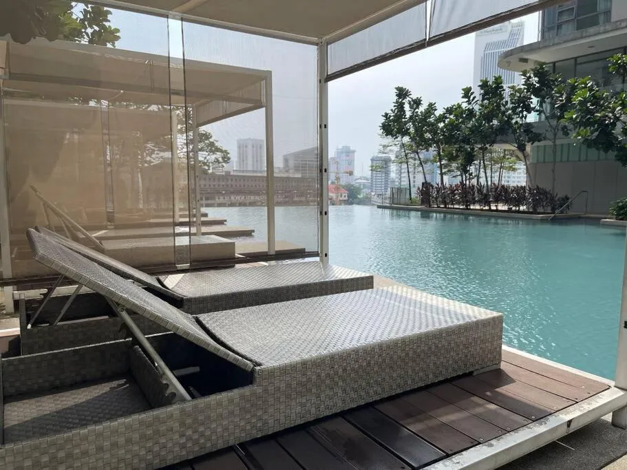 Swimming pool in The Robertson Bukit Bintang by DeUrban