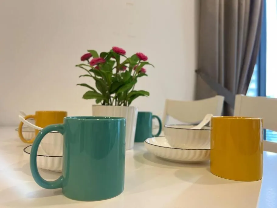 Dining area in The Robertson Bukit Bintang by DeUrban