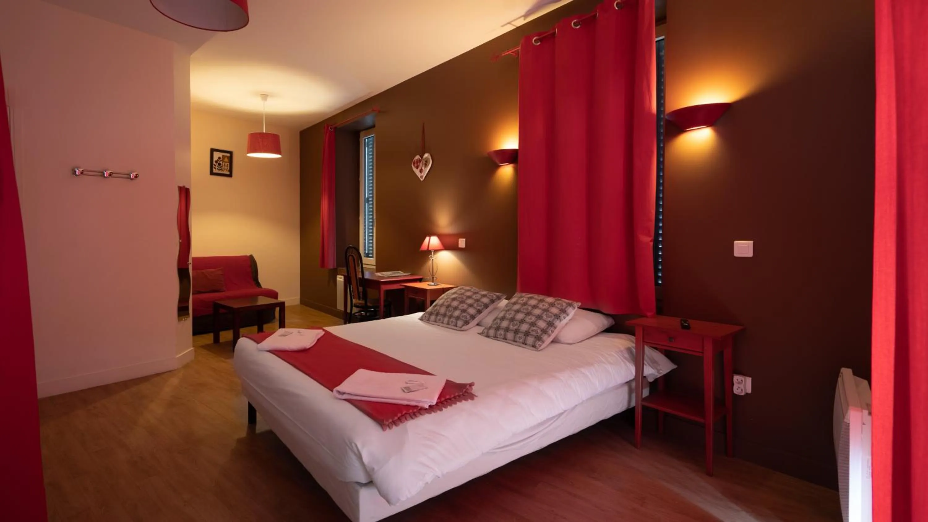 Bedroom, Bed in Le Genève