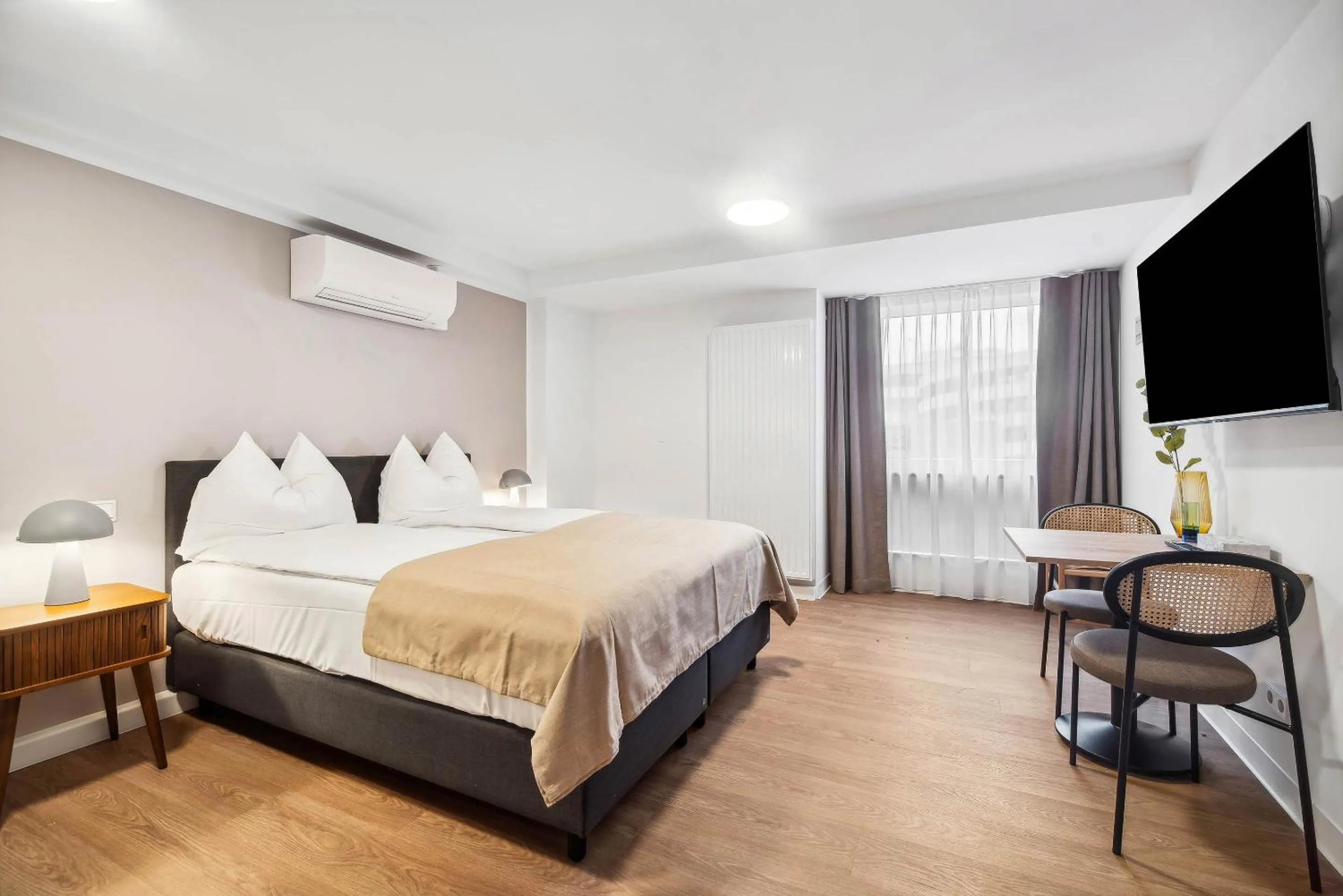 Bed in Limehome Kassel Wilhelmsstraße