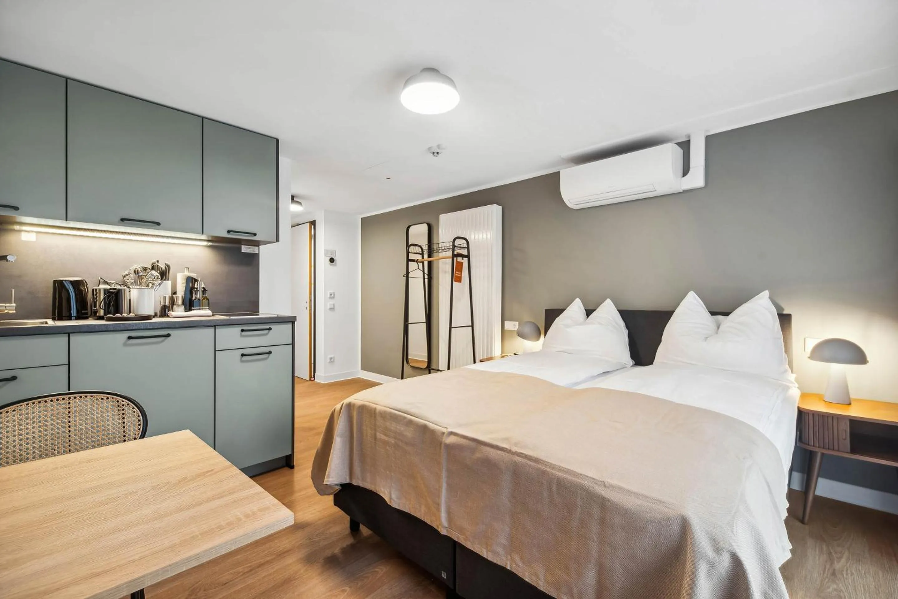 Bed in Limehome Kassel Wilhelmsstraße