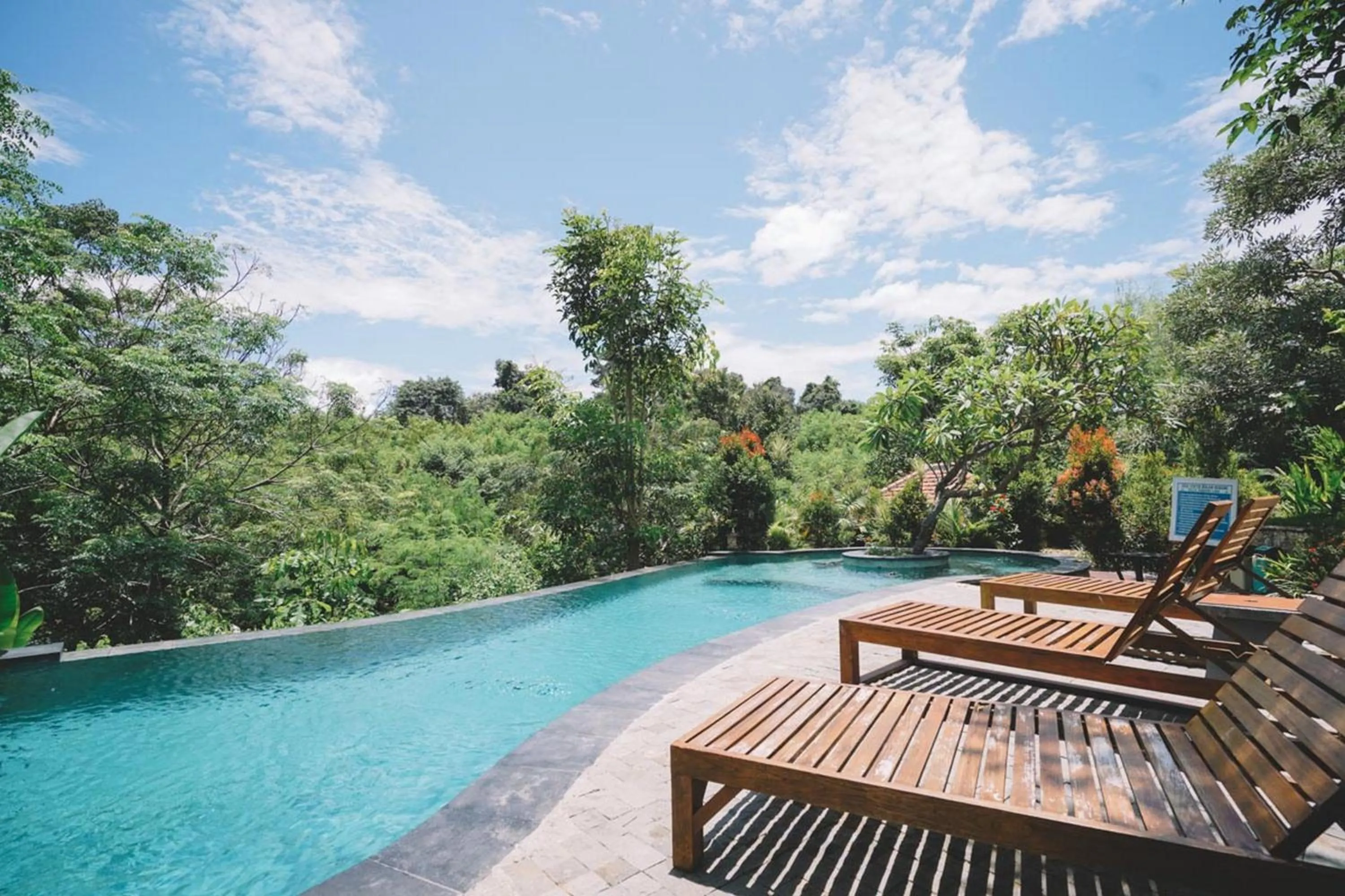 Swimming pool in The Lavana Tanjung Lima Laboan Bajo Villas