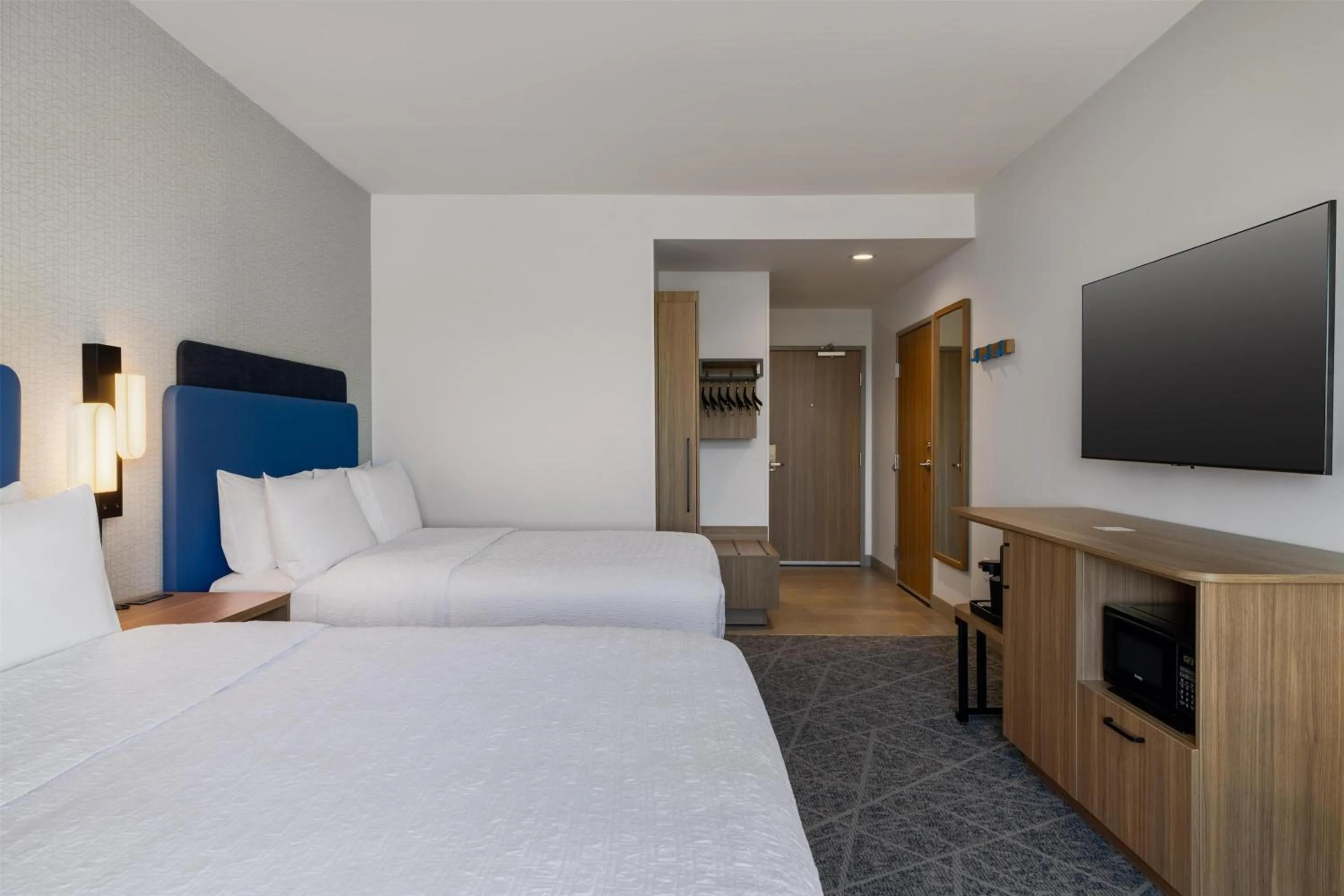 Bed in Hampton Inn By Hilton Wichita Falls North