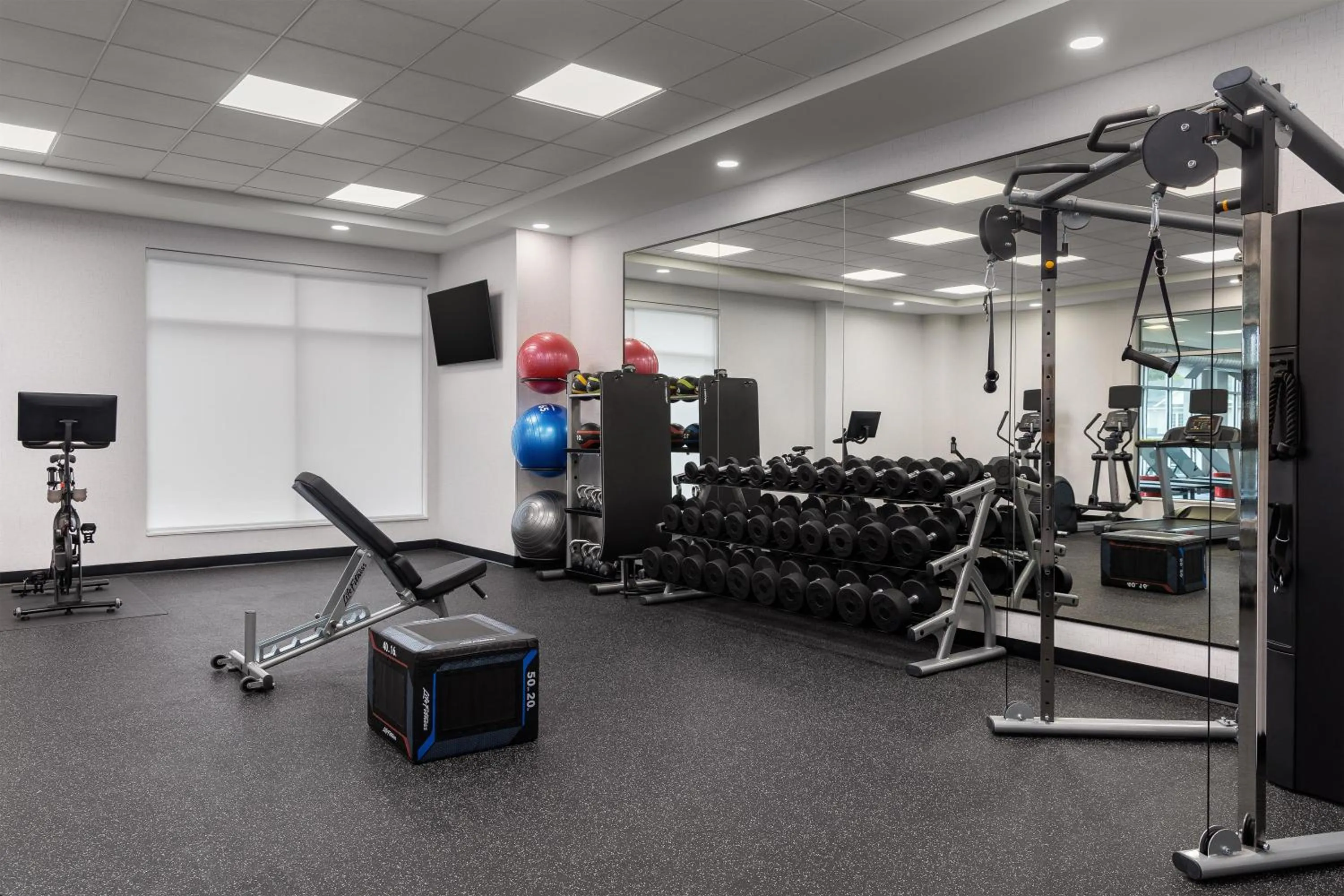 Fitness centre/facilities in Home2 Suites By Hilton Woodstock On