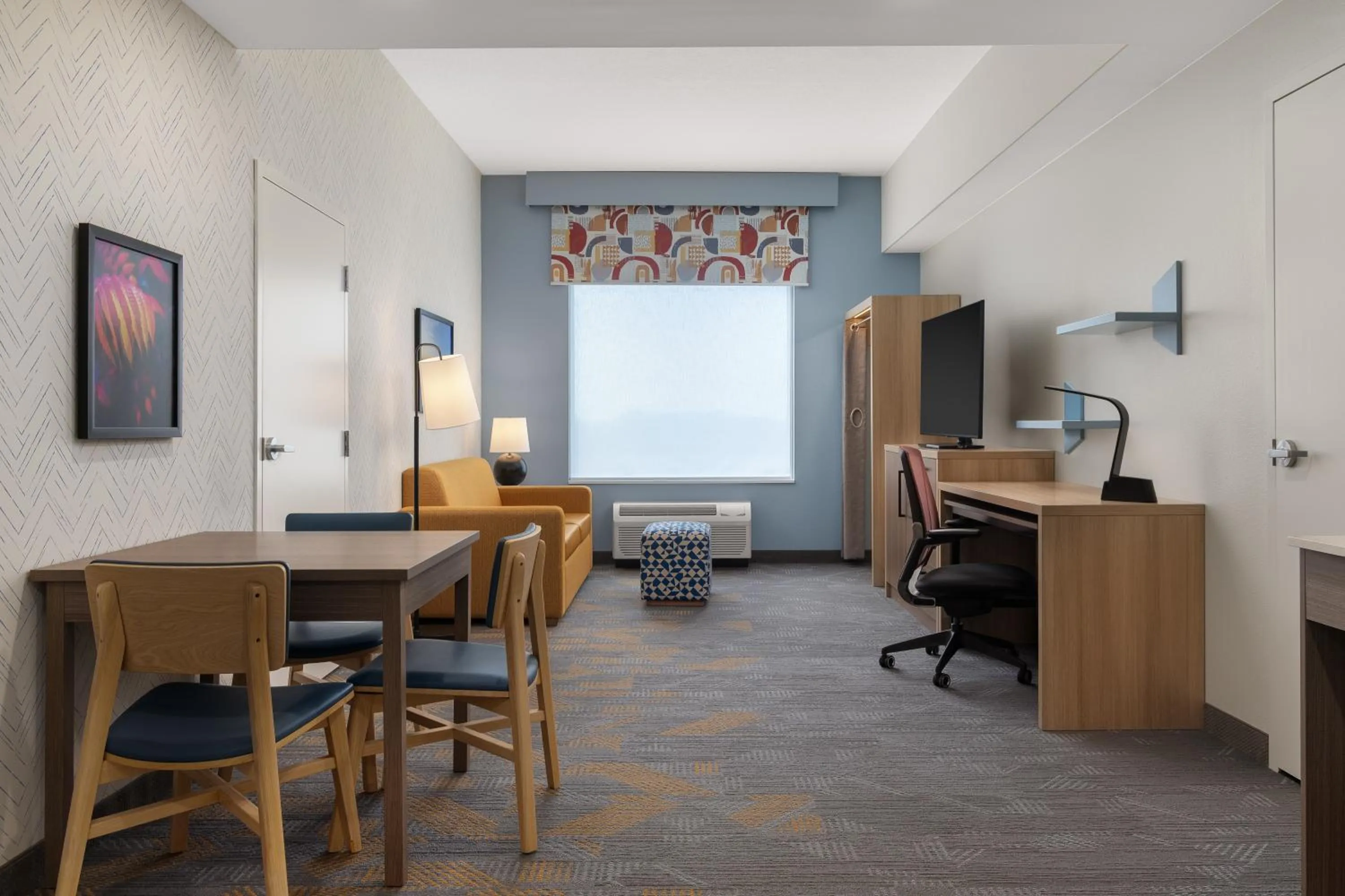 Living room in Home2 Suites By Hilton Woodstock On