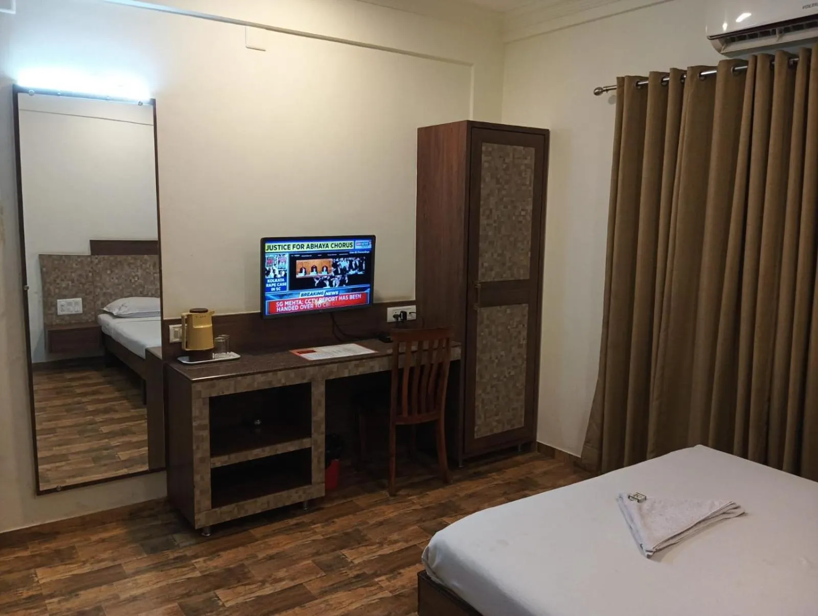 Bed in Hotel Swadesh Heritage