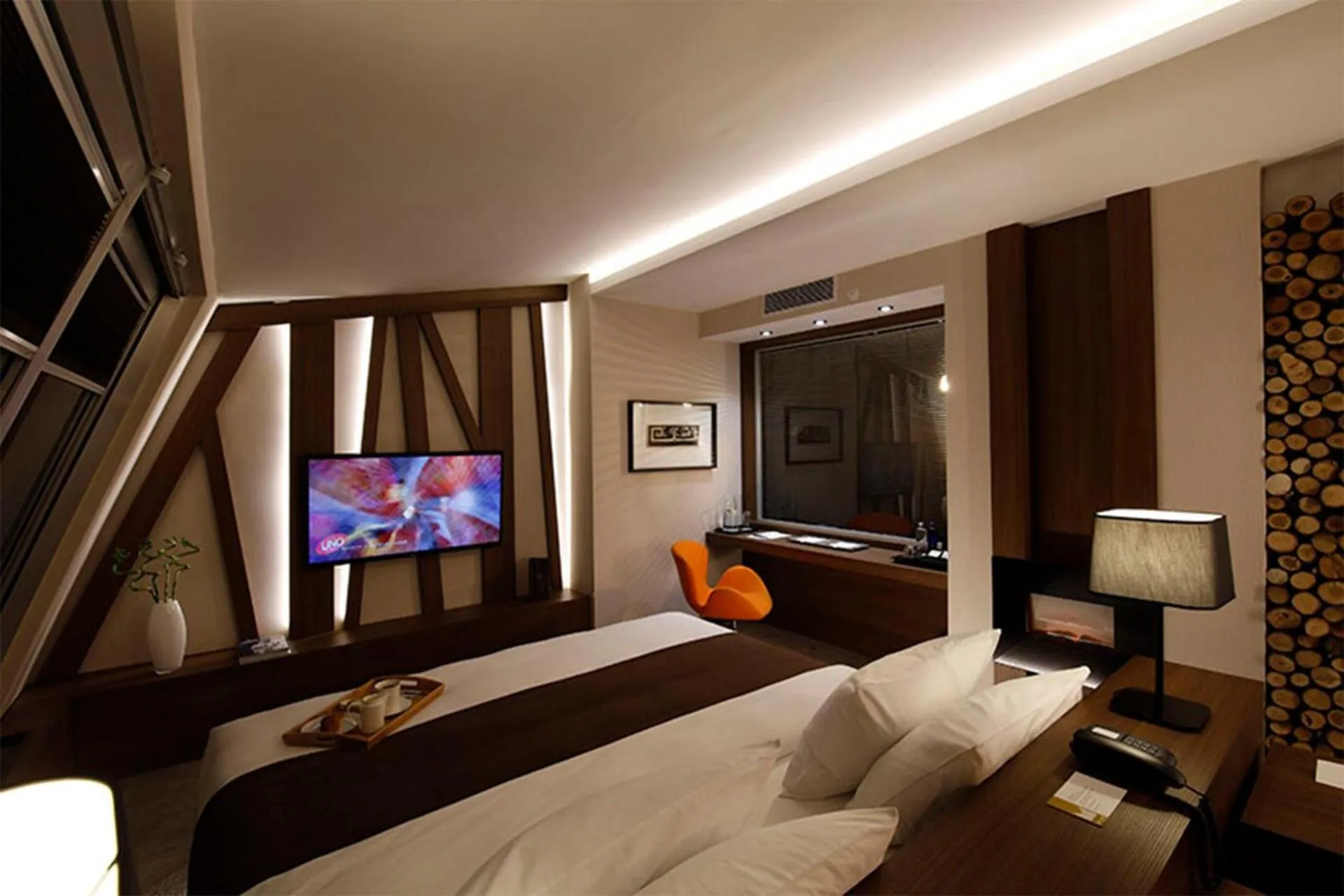 Bed in Sam Royal Hotel