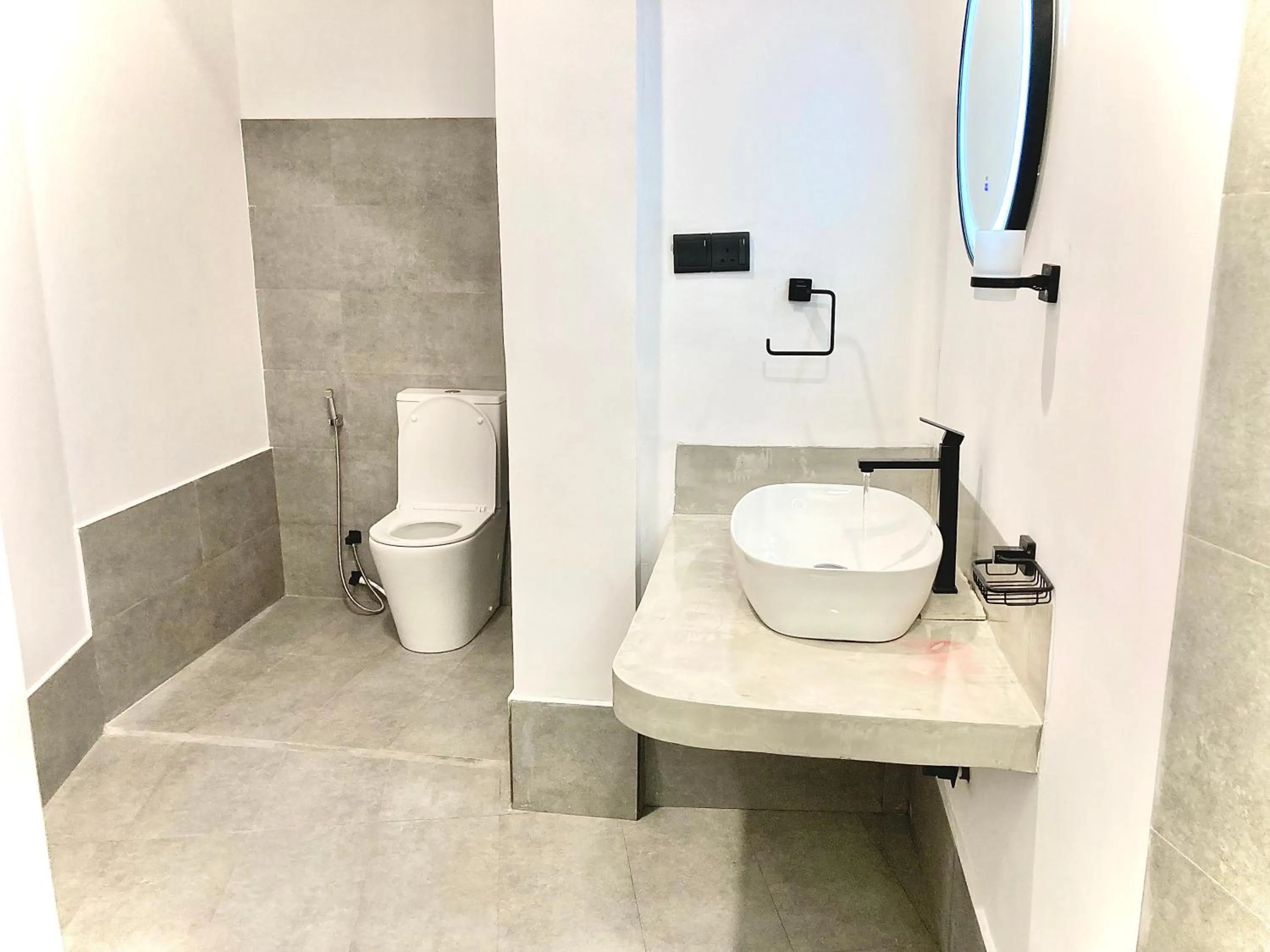 Toilet in Seashore Mirissa