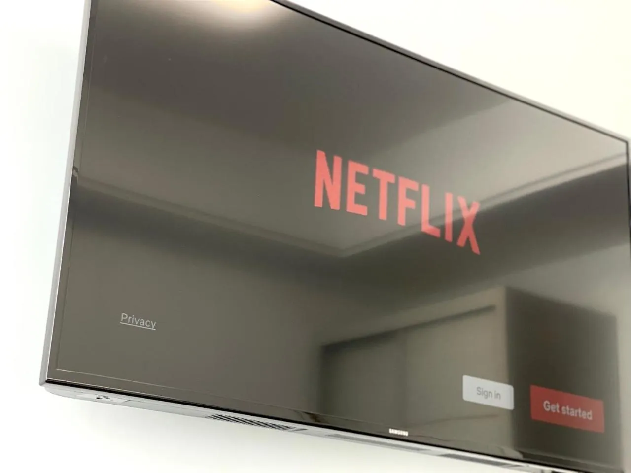 Sky hotel - Rooms & Free laundry - 50m to Royal Palace