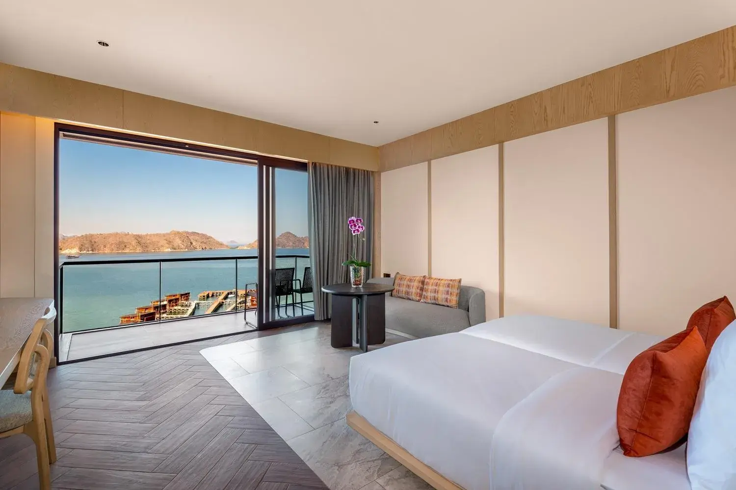 Ocean Deluxe Twin in Katamaran Hotel & Resort Komodo Ocean Deluxe Twin in Katamaran Hotel & Resort Komodo