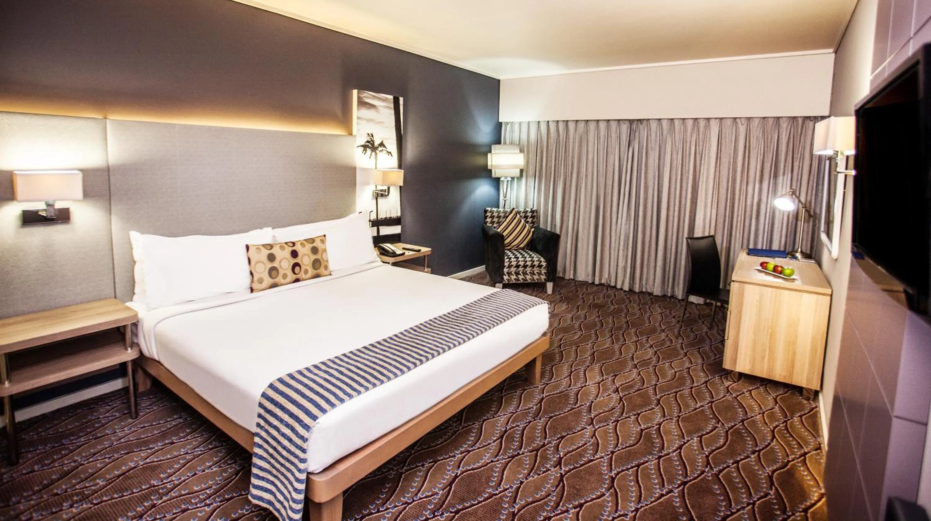 Bed in Garden Court Marine Parade