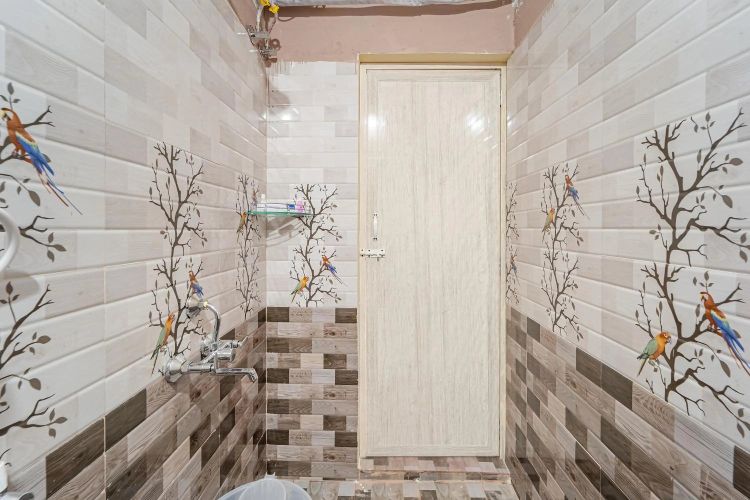 Shower in Hotel De Jardin Pondicherry with Swimming Pool