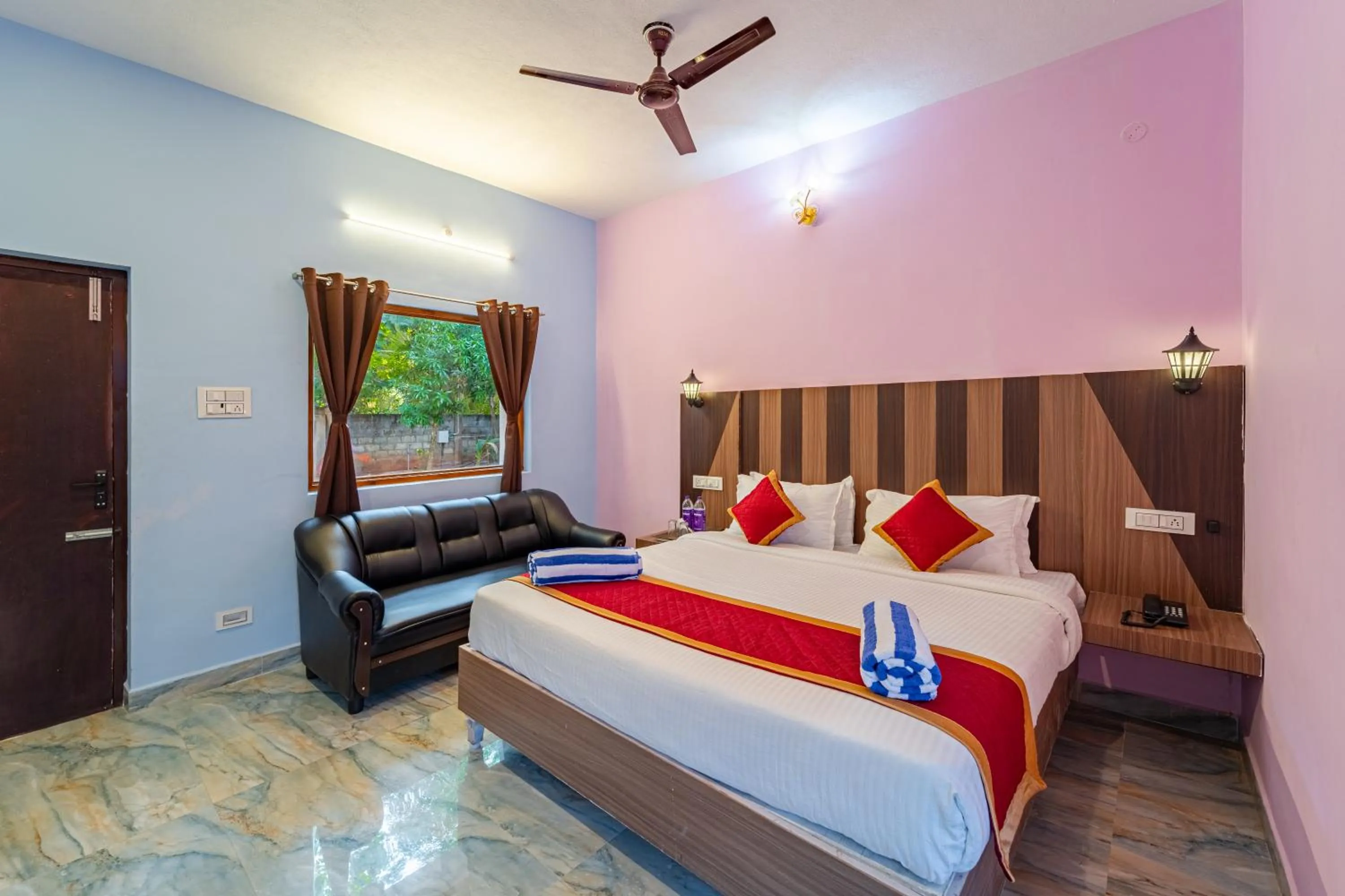 View (from property/room), Bed in Hotel De Jardin Pondicherry with Swimming Pool