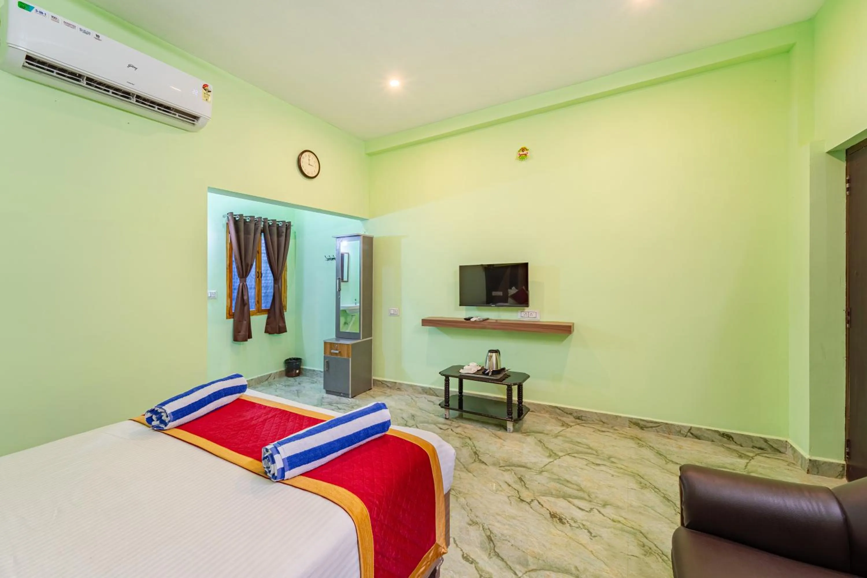 Bedroom, Bed in Hotel De Jardin Pondicherry with Swimming Pool