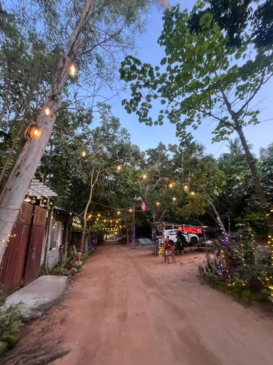 Property building in Hotel De Jardin Pondicherry with Swimming Pool