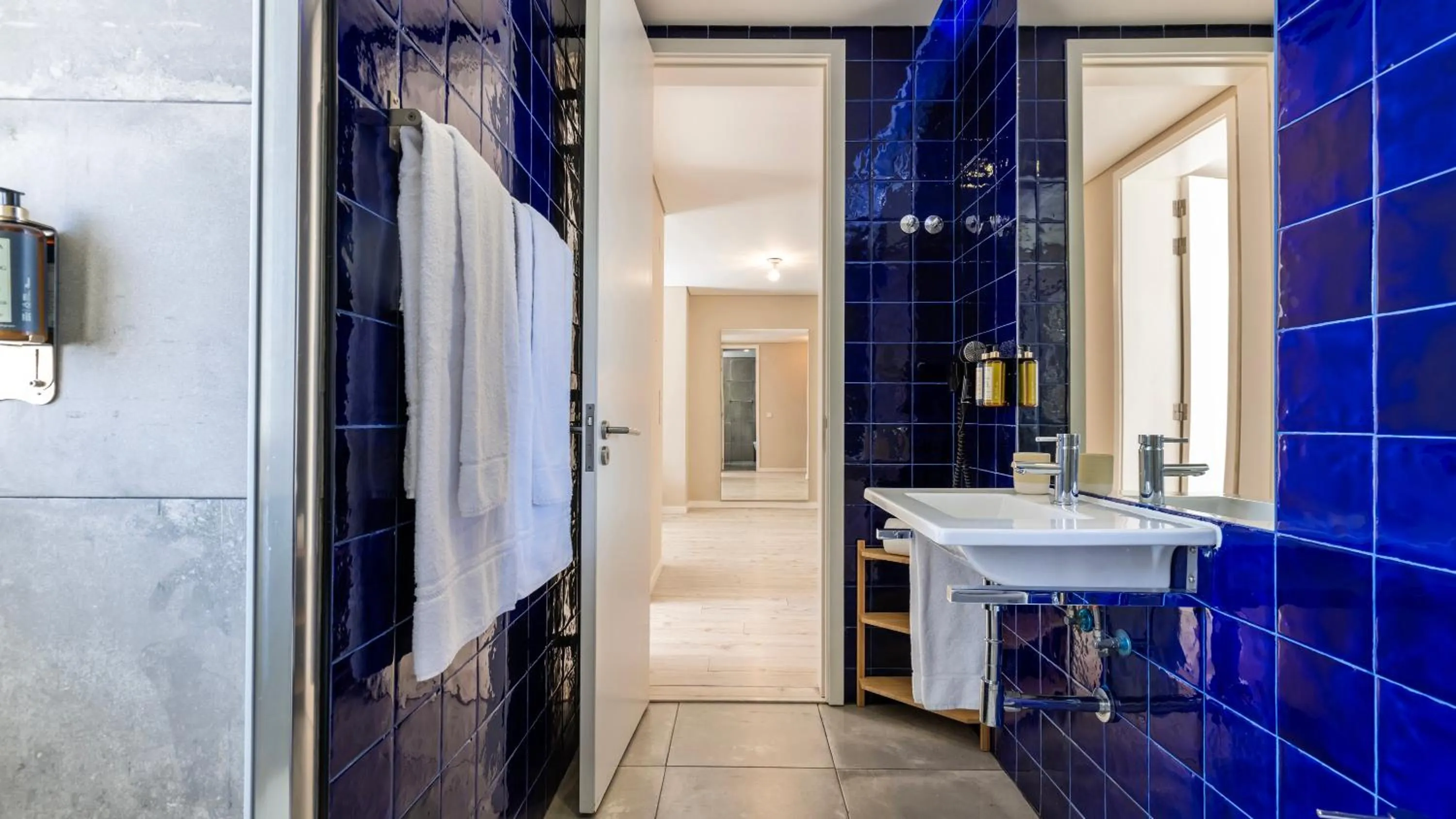 Bathroom in Carmo 43