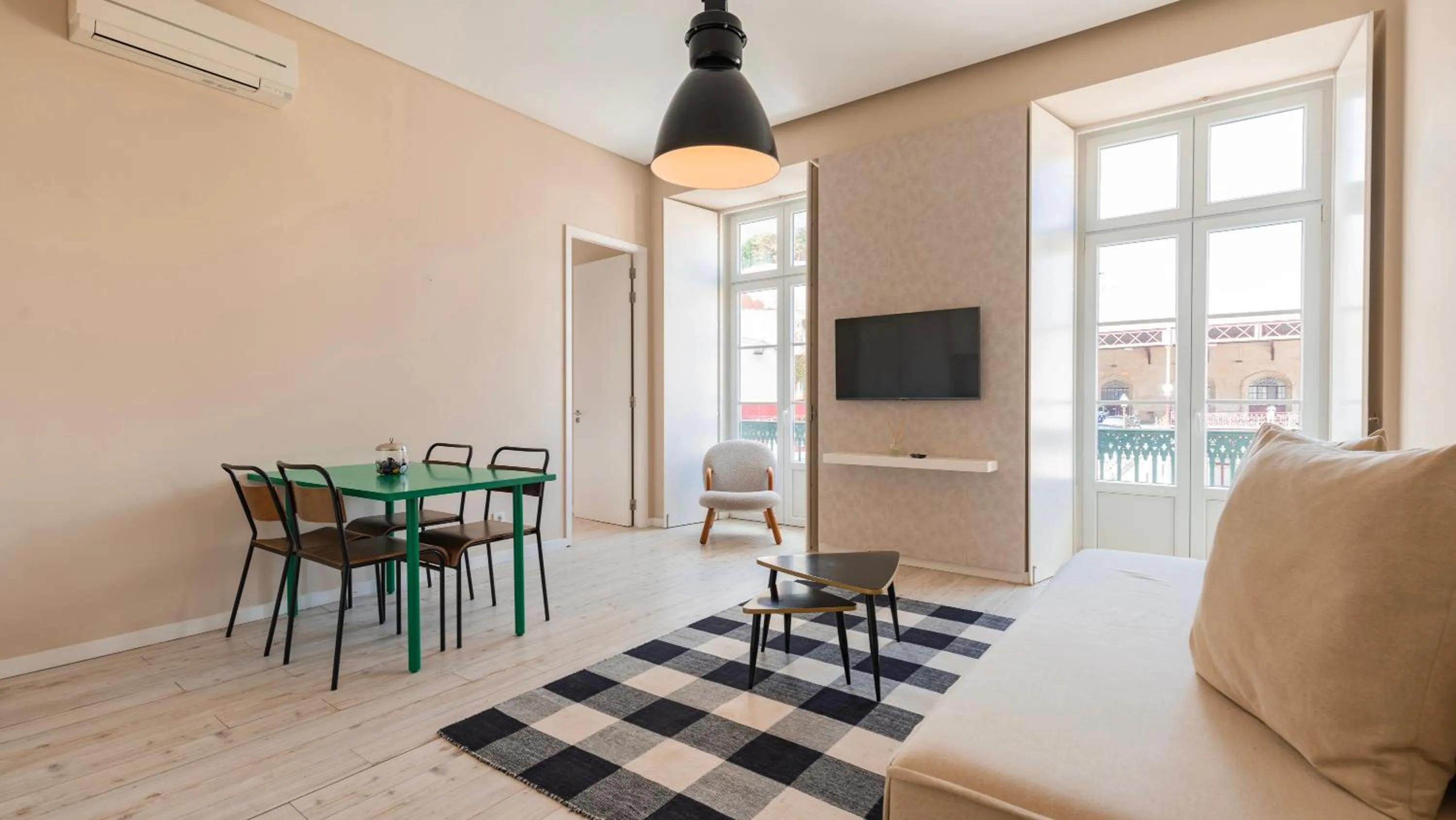 TV and multimedia, Bed in Carmo 43