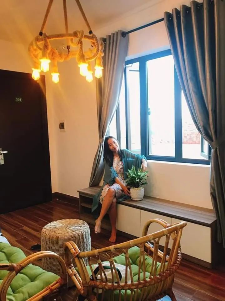 Seating area in Kivi Homestay Hoi An