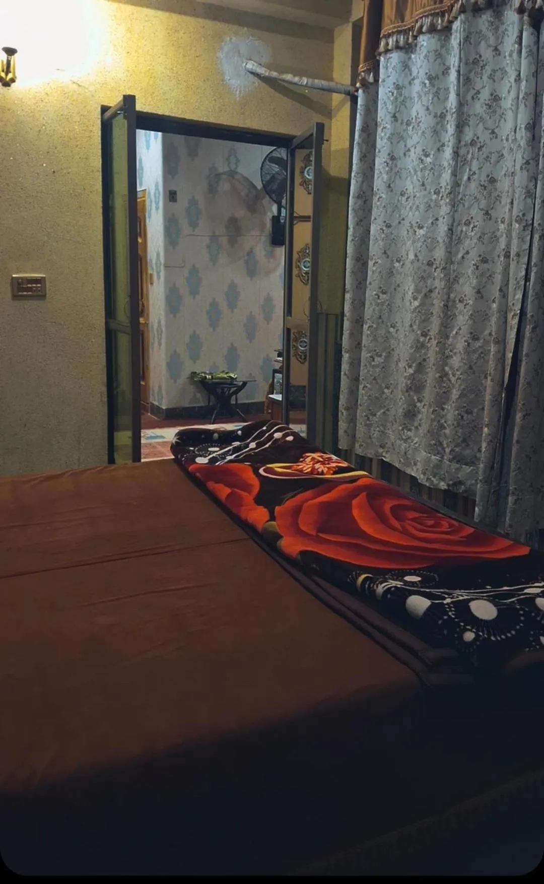 Bed in AK Hotel Abbottabad