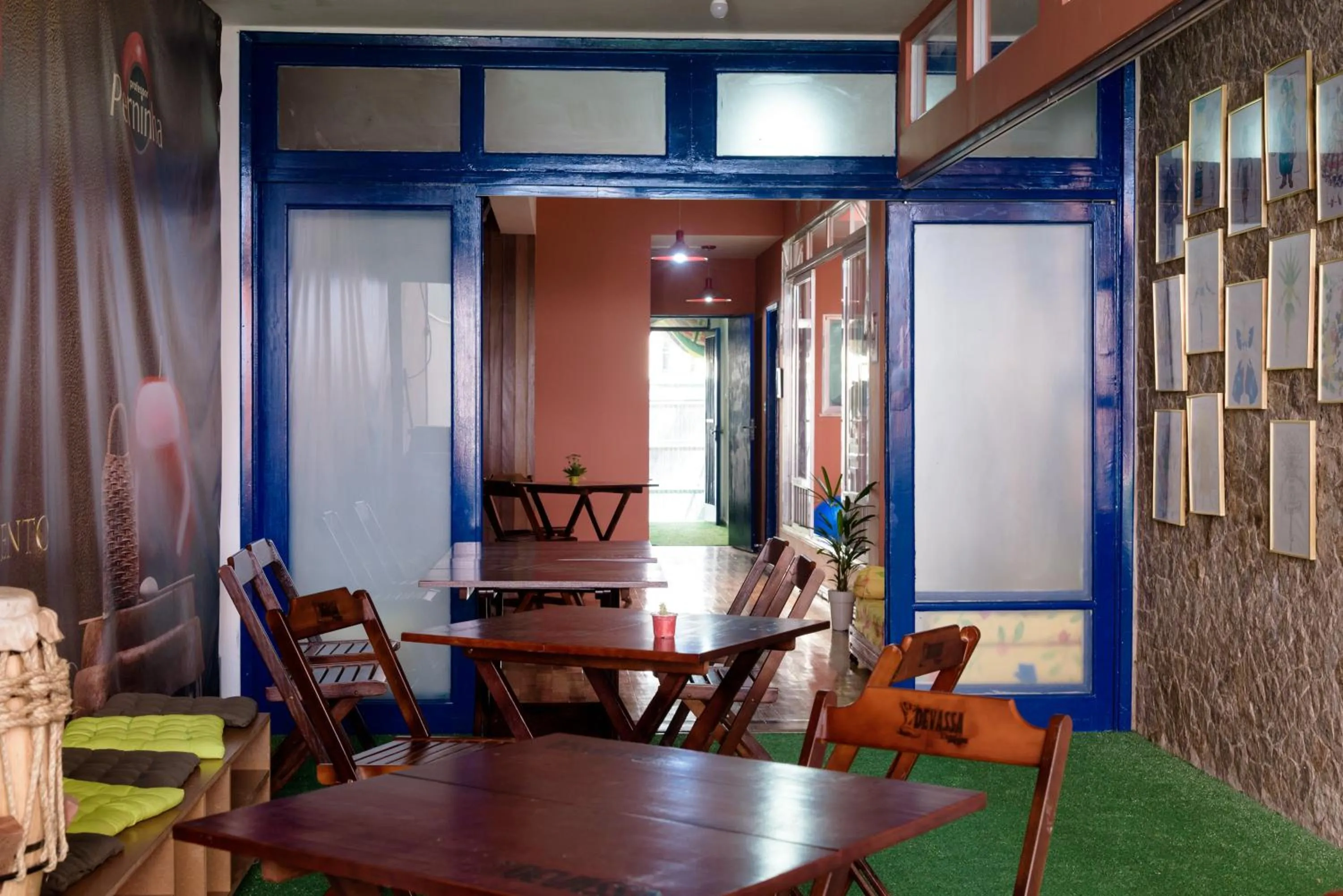 Communal lounge/ TV room in Maracanã Hostel Sport Bar