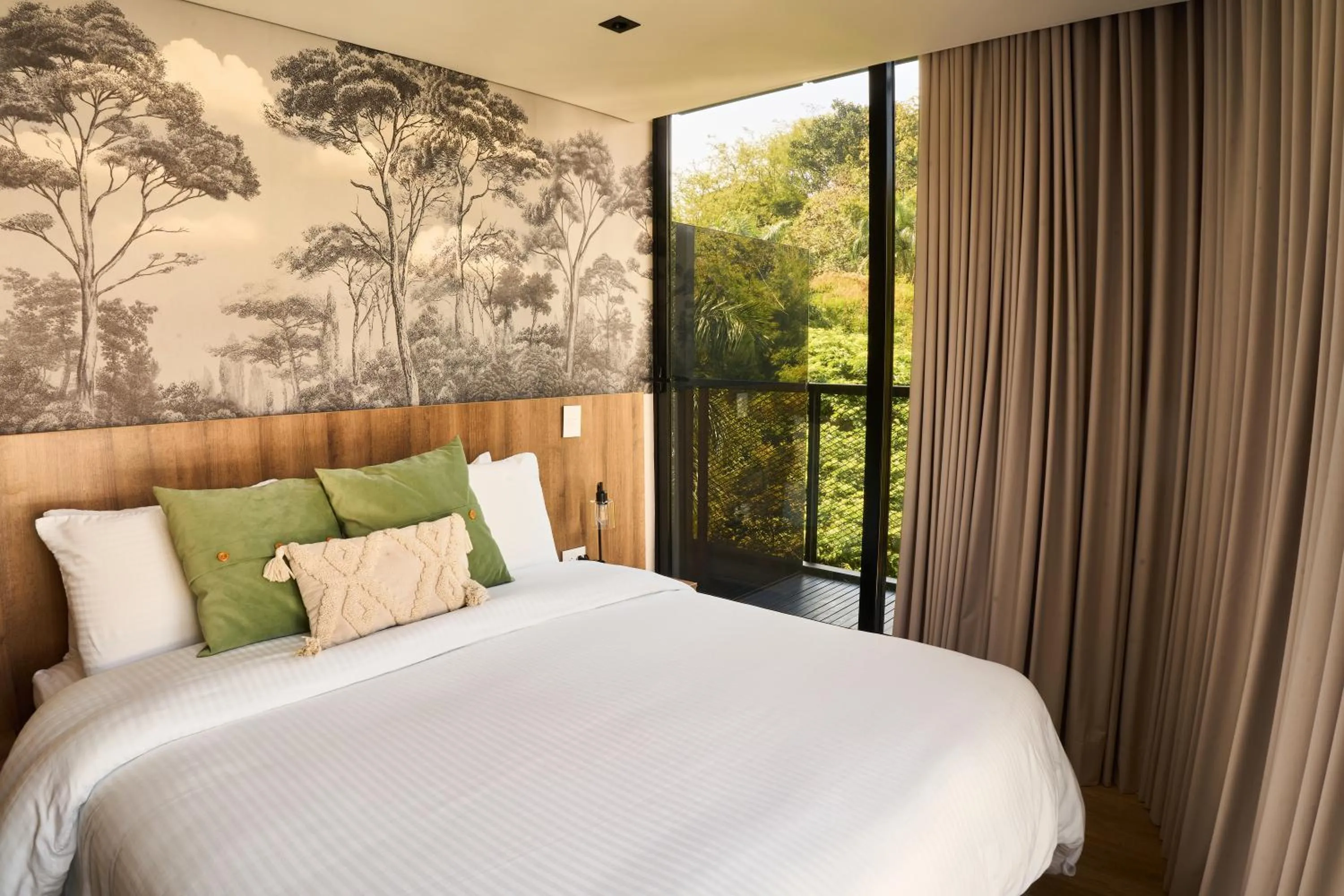 Bed in HYPE STATES Cali