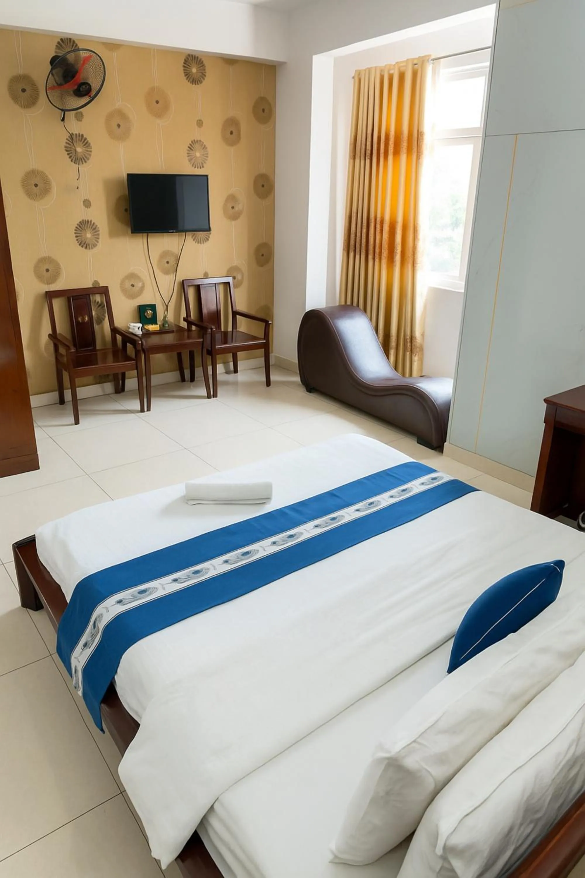 Bed in Quang Huy Hotel
