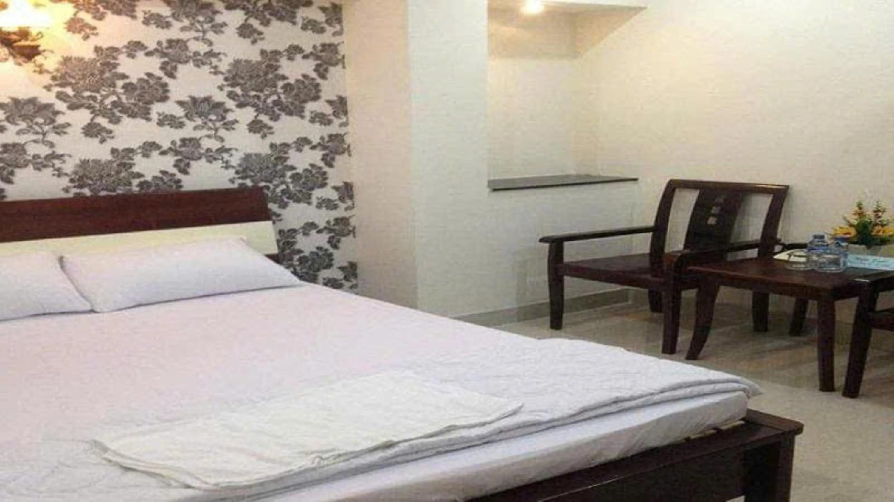 Bed in Quang Huy Hotel