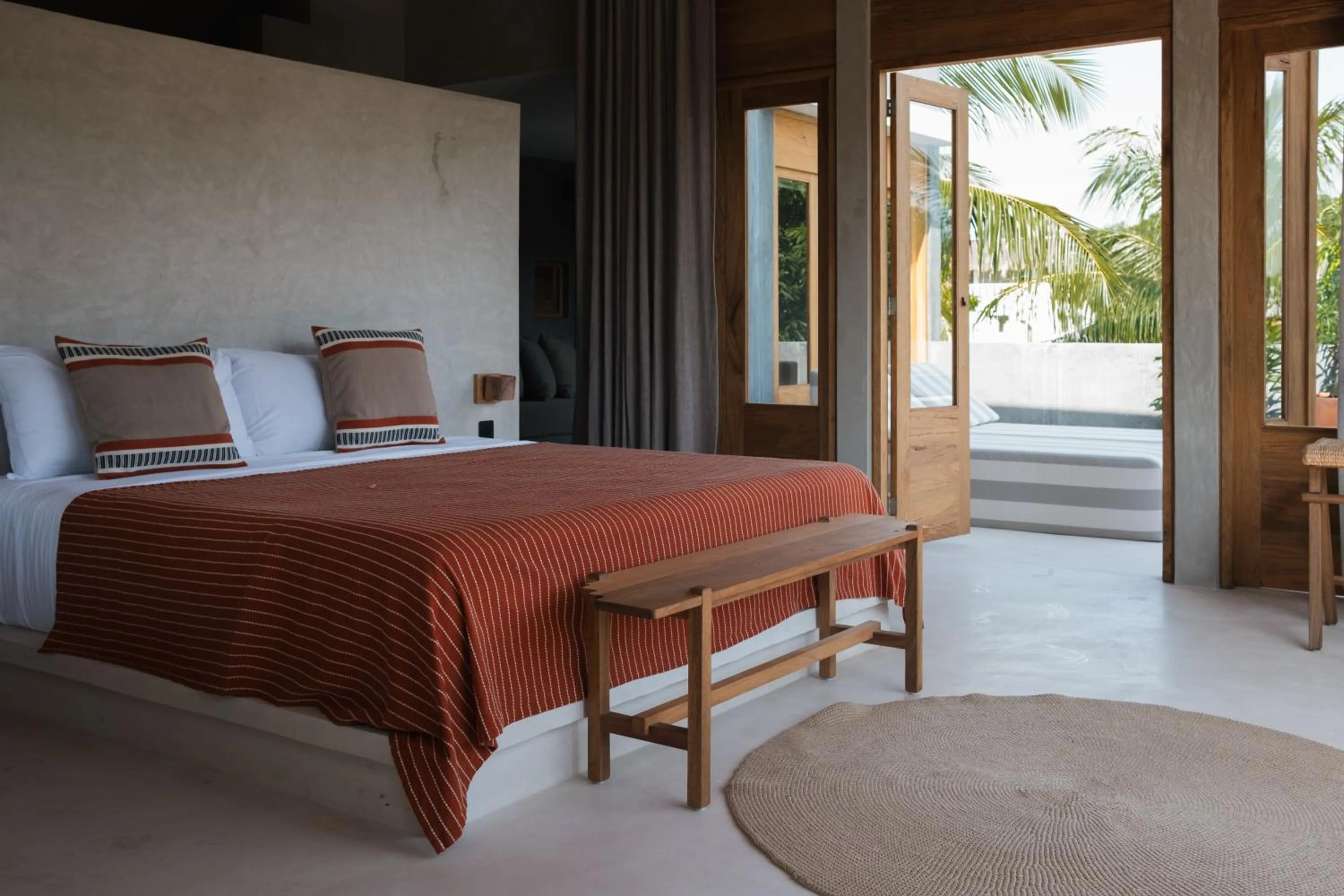 Patio, Bed in Suuel Hotel Adults Only