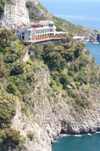 Facade/entrance in Albergo La Conca Azzurra