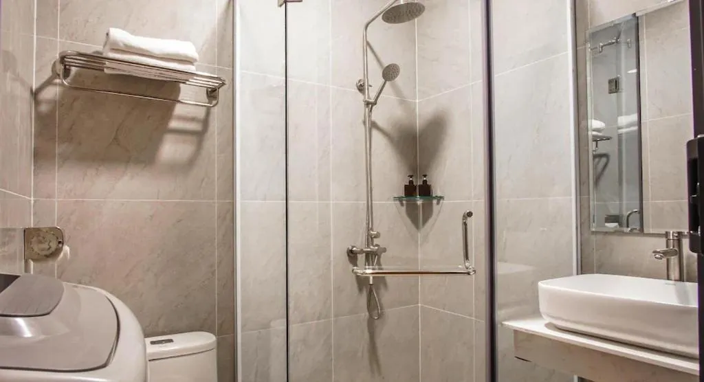 Shower in ARTMIO Hotel Apartment