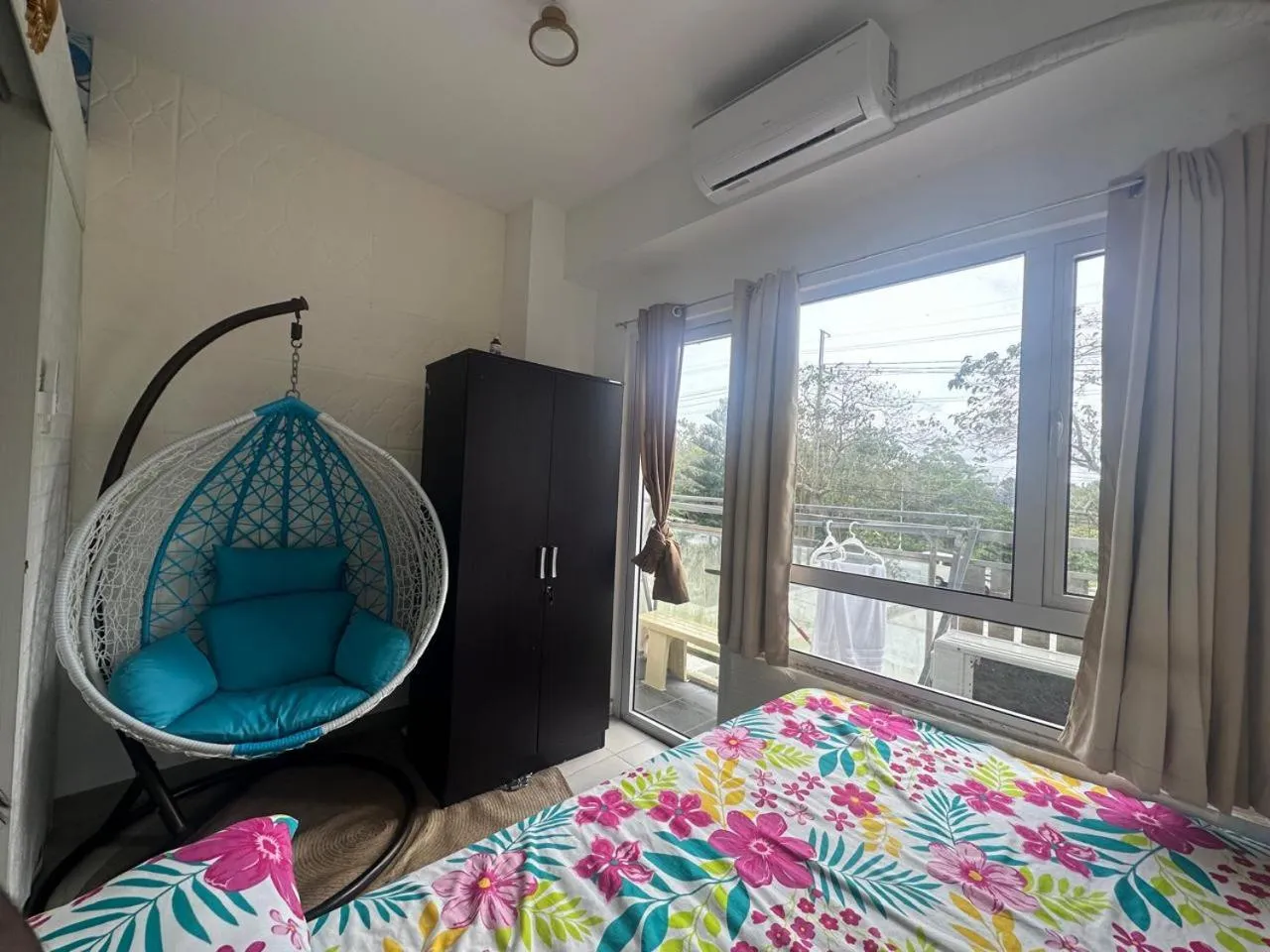 Bed in SMDC cool suites residence tagaytay