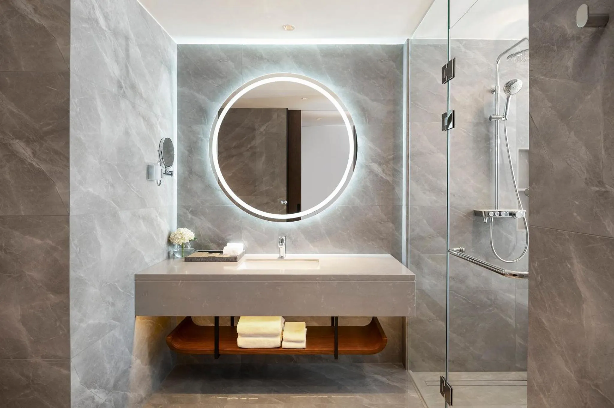 Bathroom in Amari Vientiane