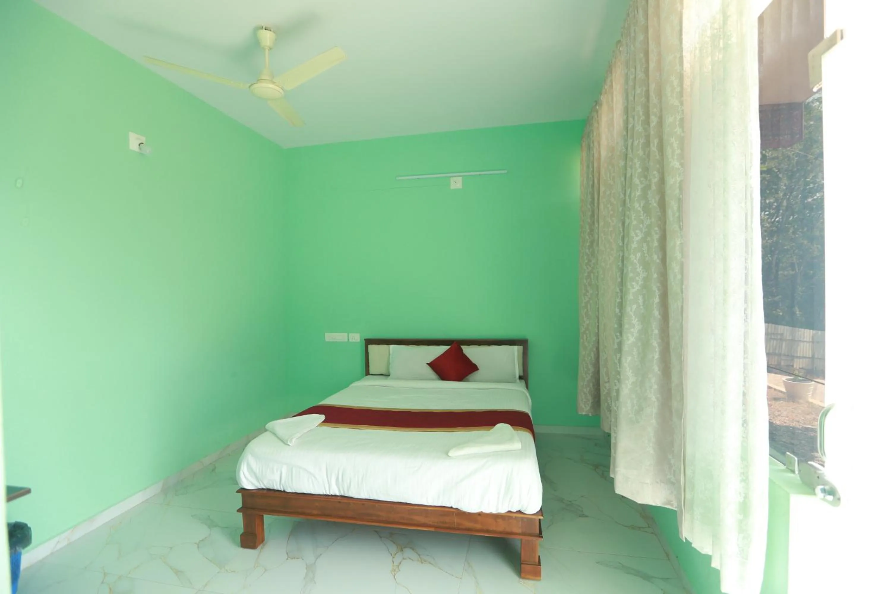 Bed in Karingens Resort