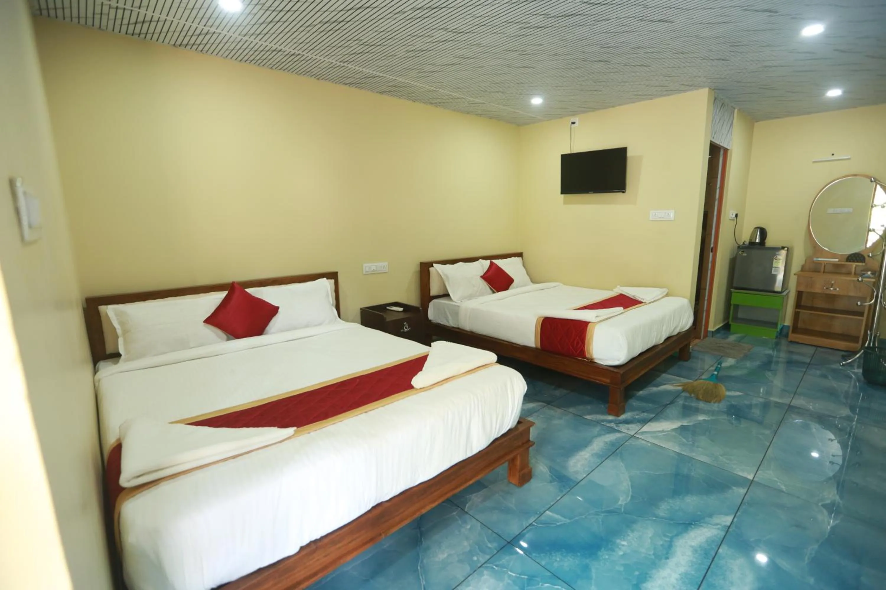 Bed in Karingens Resort