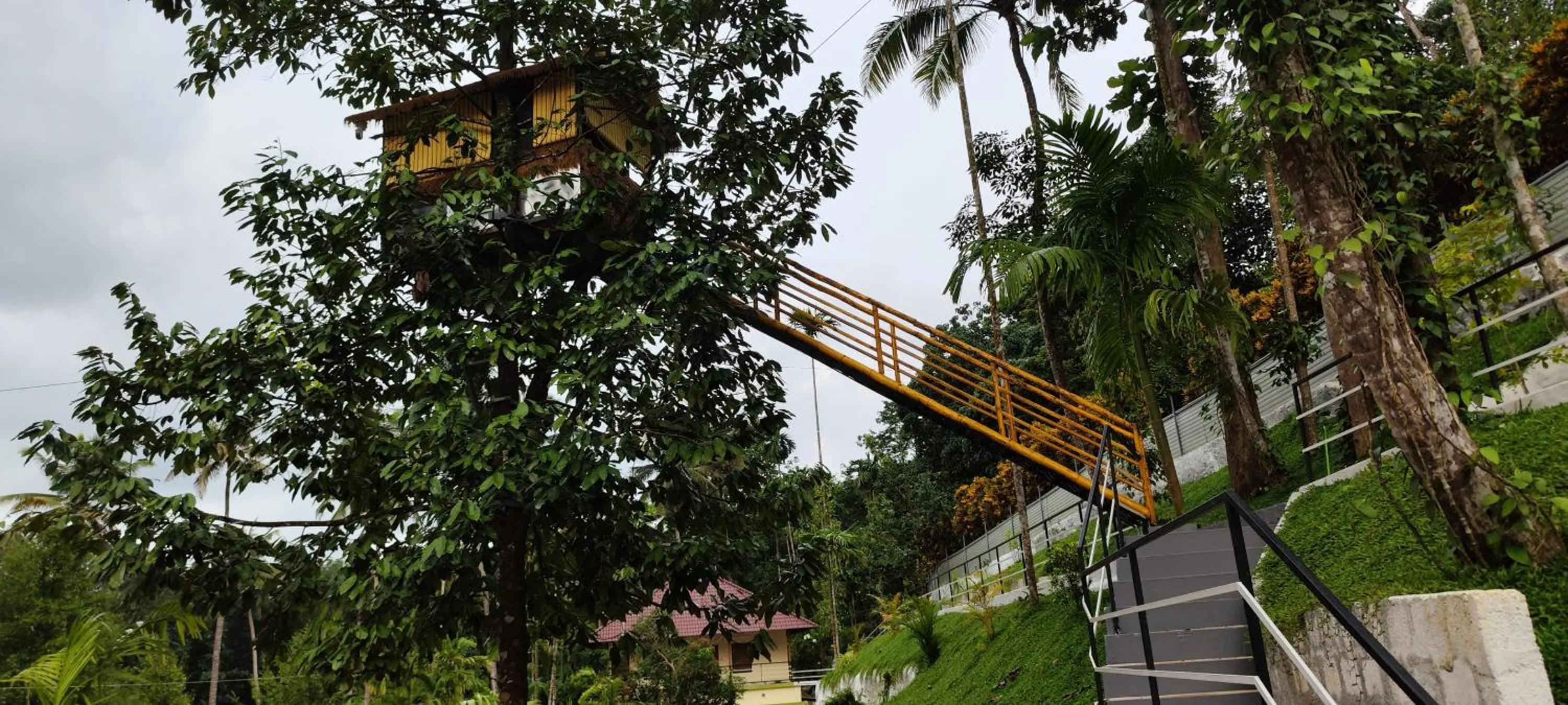 Garden in Karingens Resort