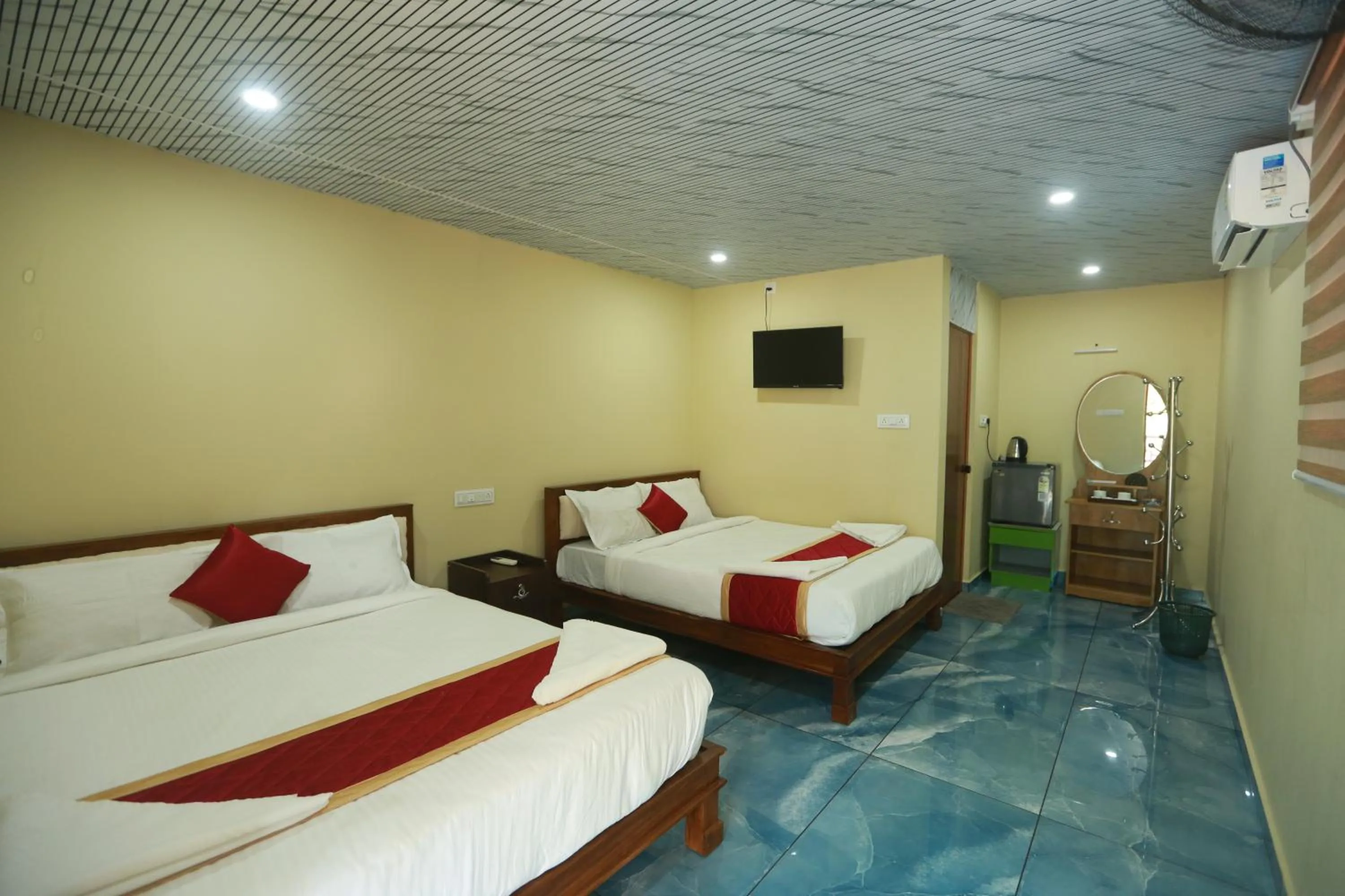 Bed in Karingens Resort