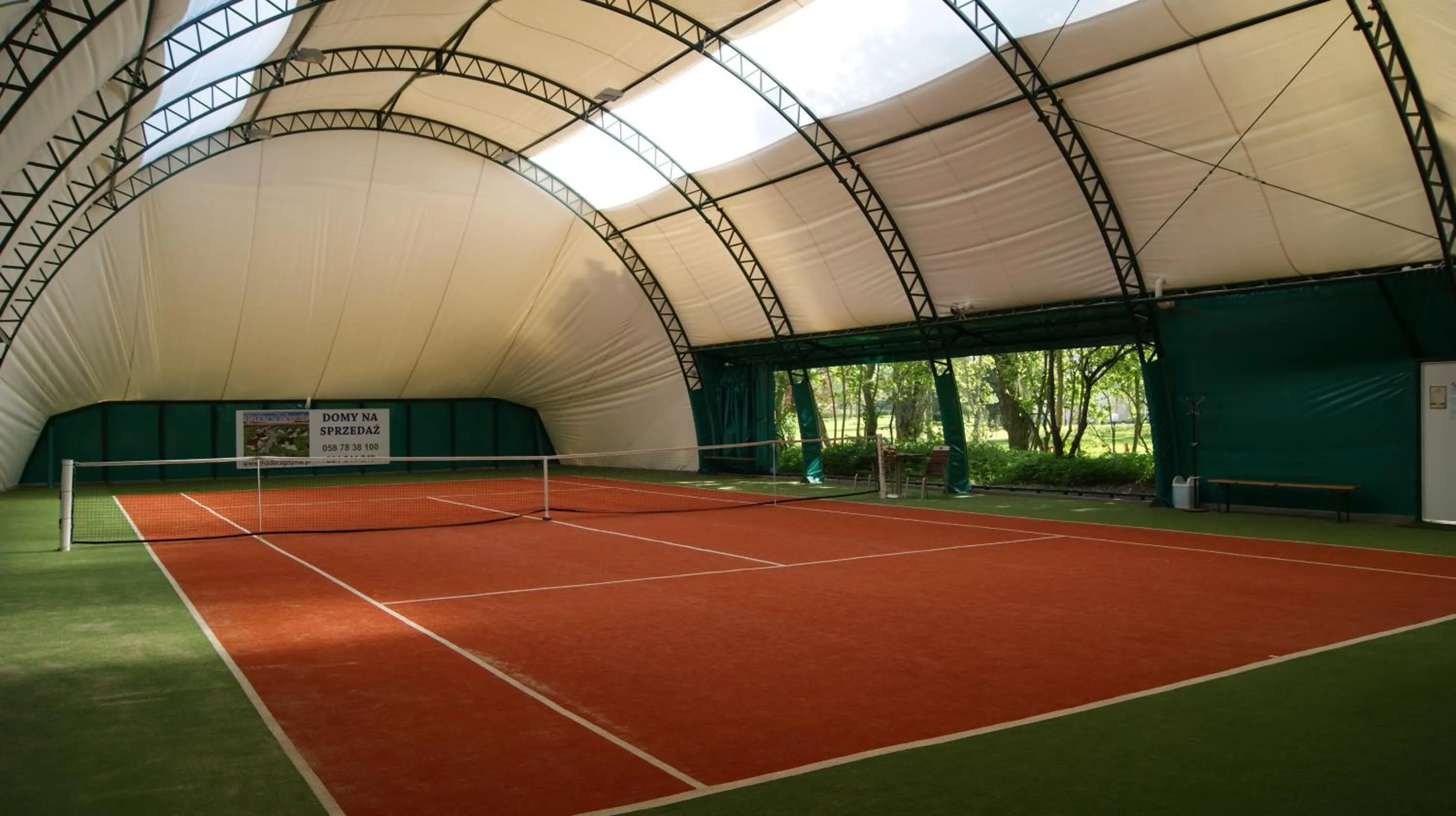 Tennis court in Hotel SPA Wieniawa