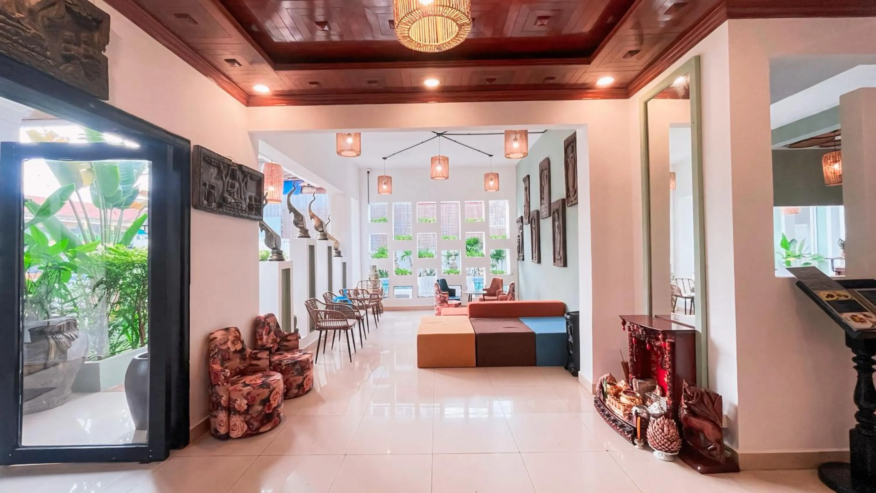 Lobby or reception in The Center Point