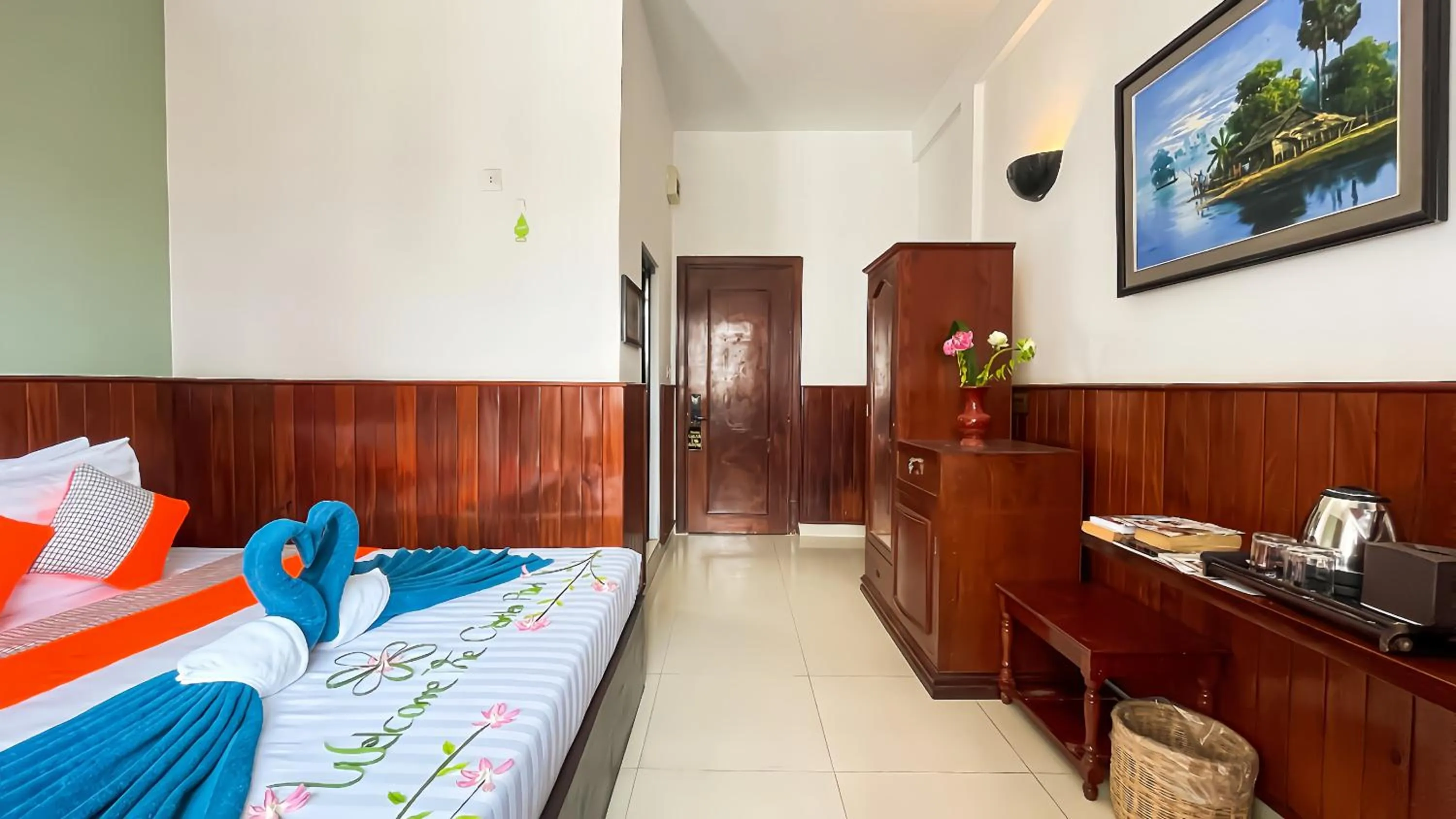 Bed in The Center Point