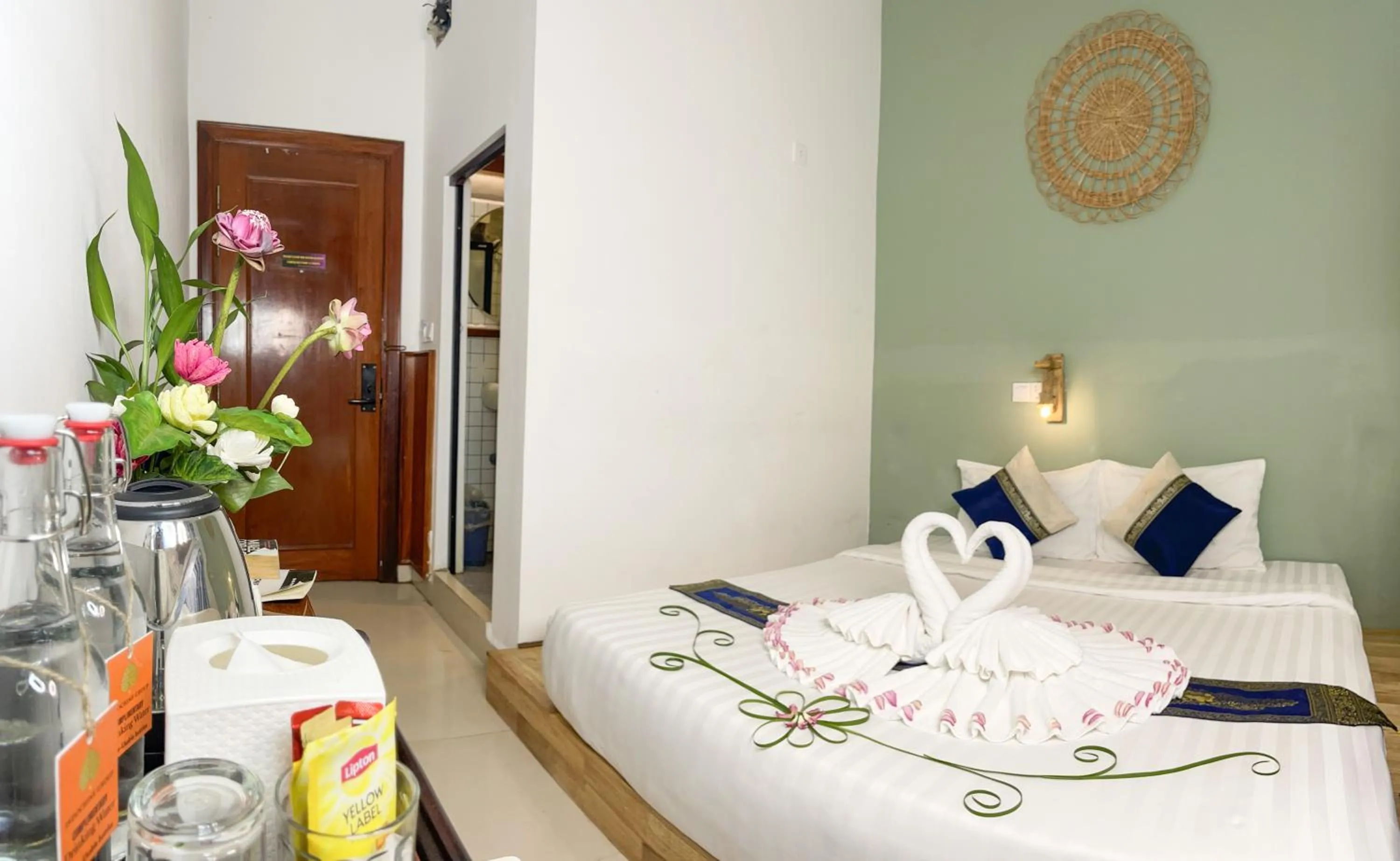 Bed in The Center Point