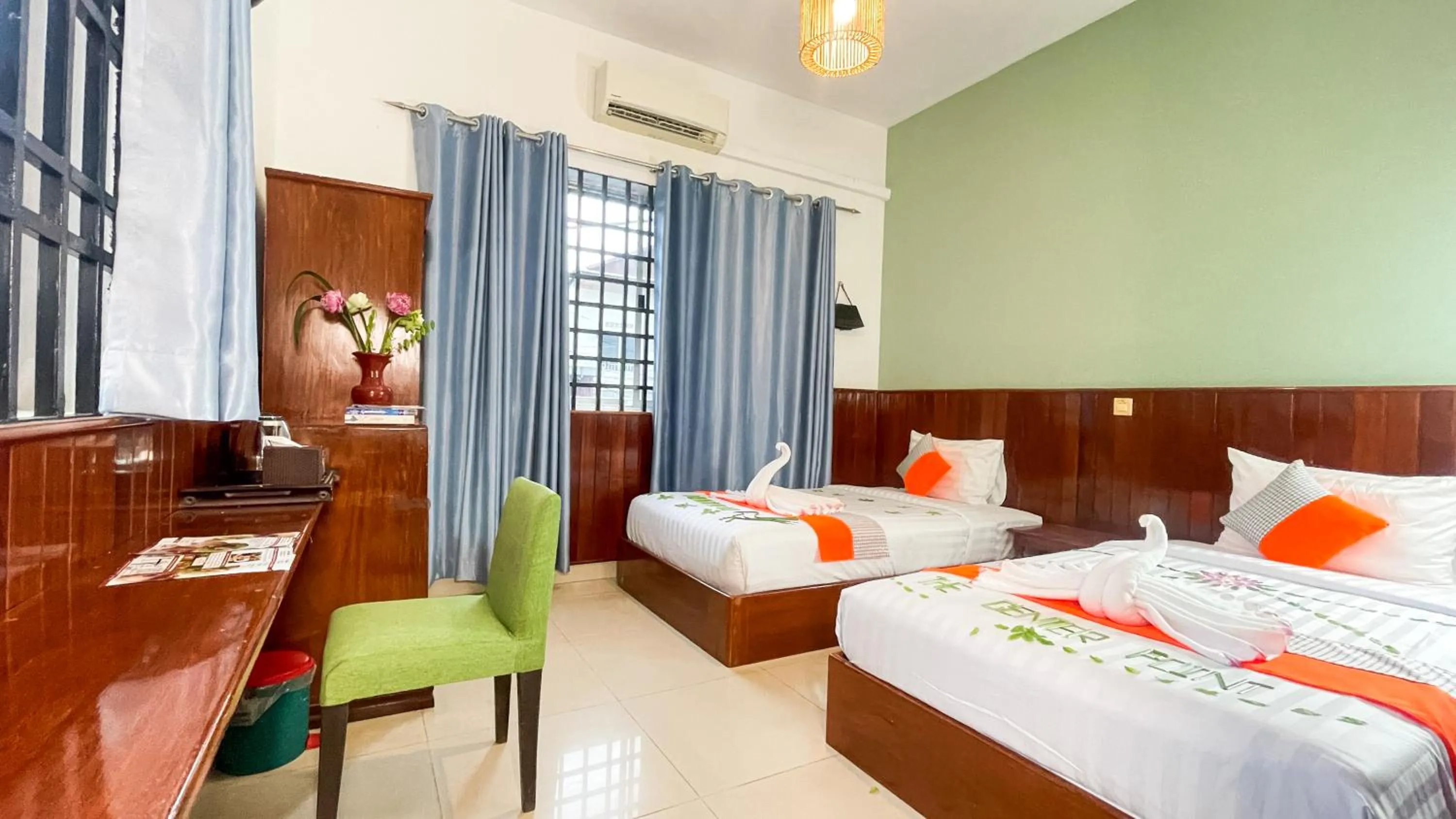 Bed in The Center Point