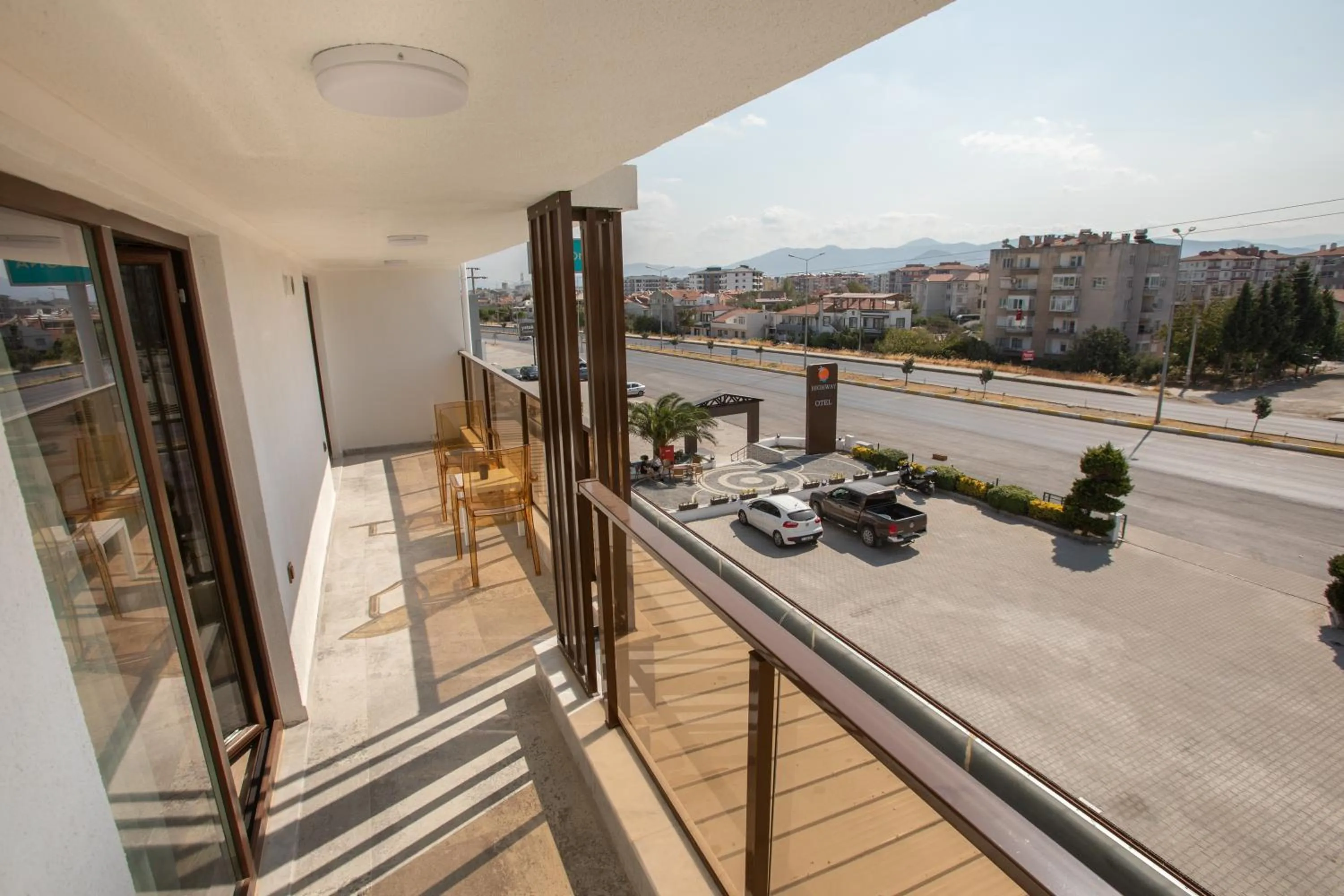Balcony/Terrace in E87 Highway Otel