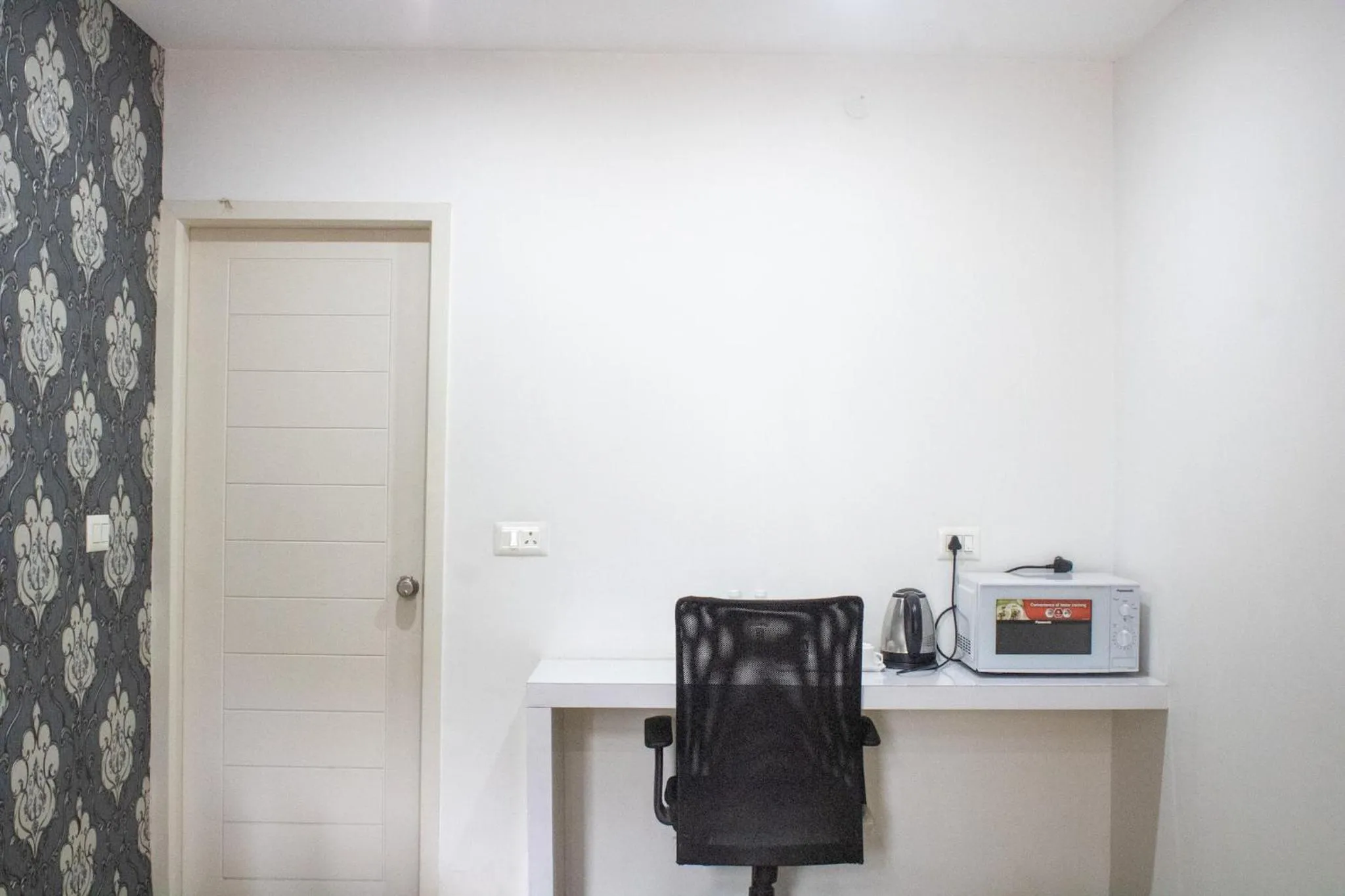 Coffee/tea facilities in Mystic Hotel Koramangala