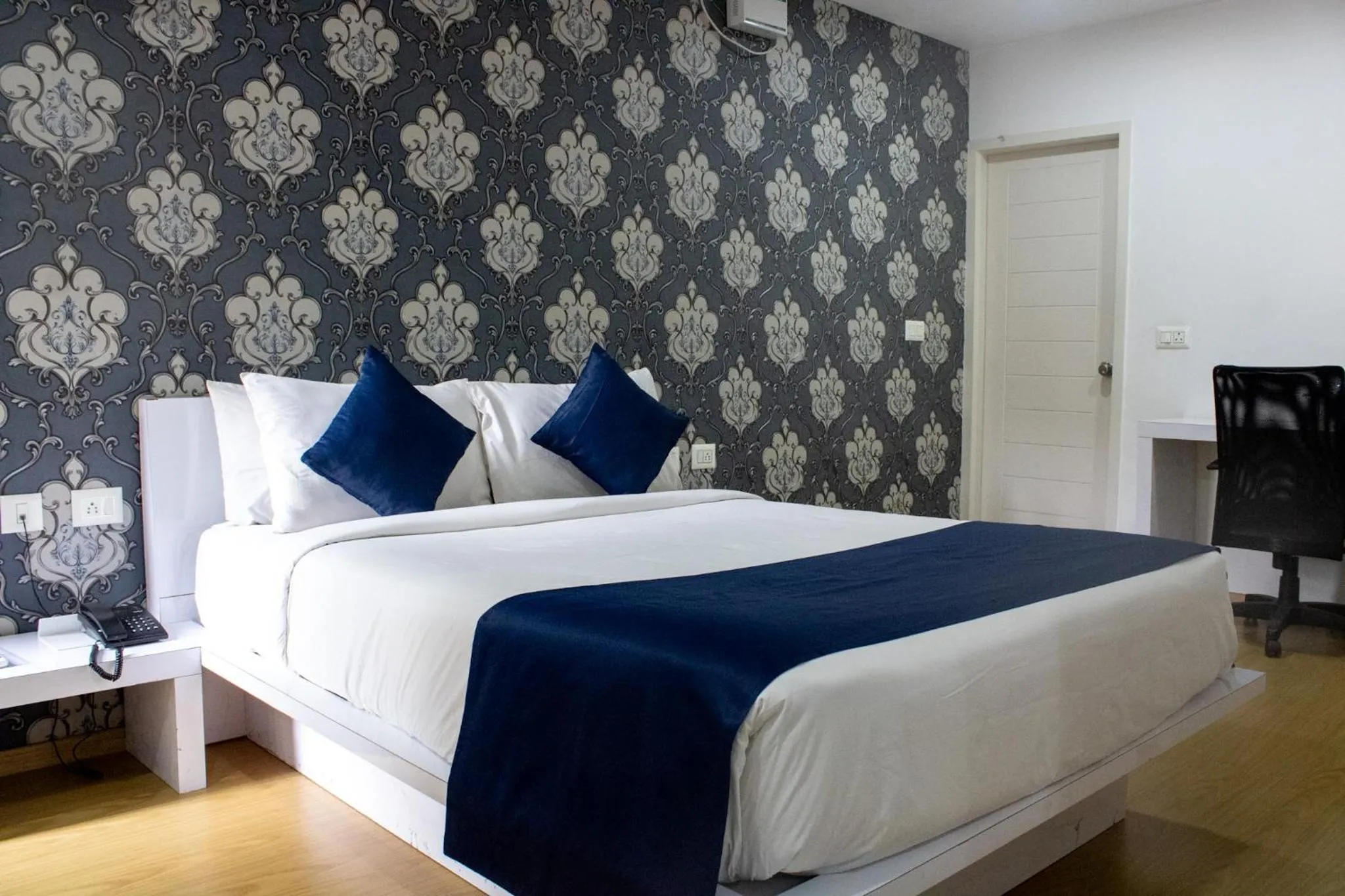 Bed in Mystic Hotel Koramangala