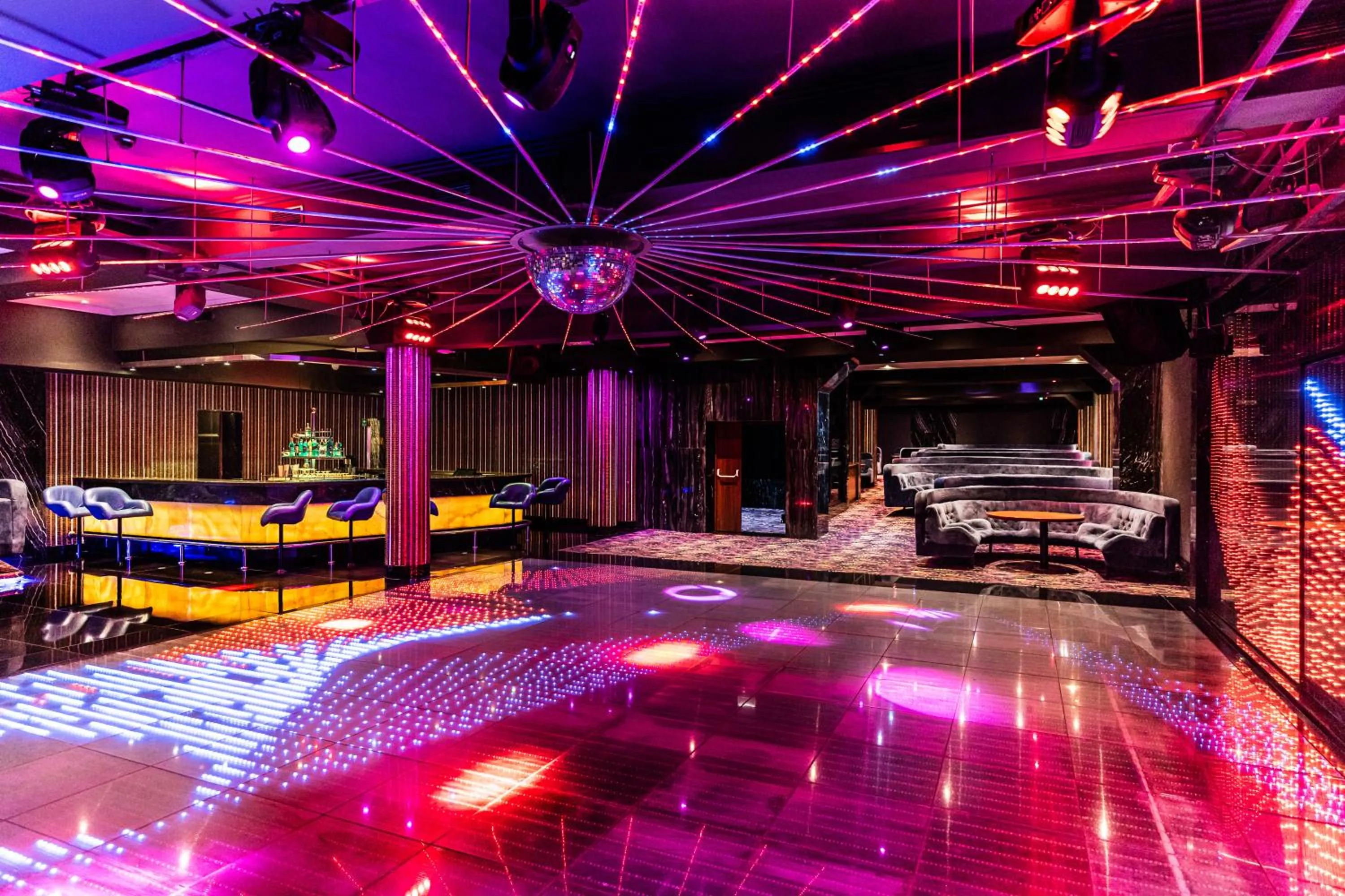 Nightclub / DJ in Hotel Gołębiewski Białystok